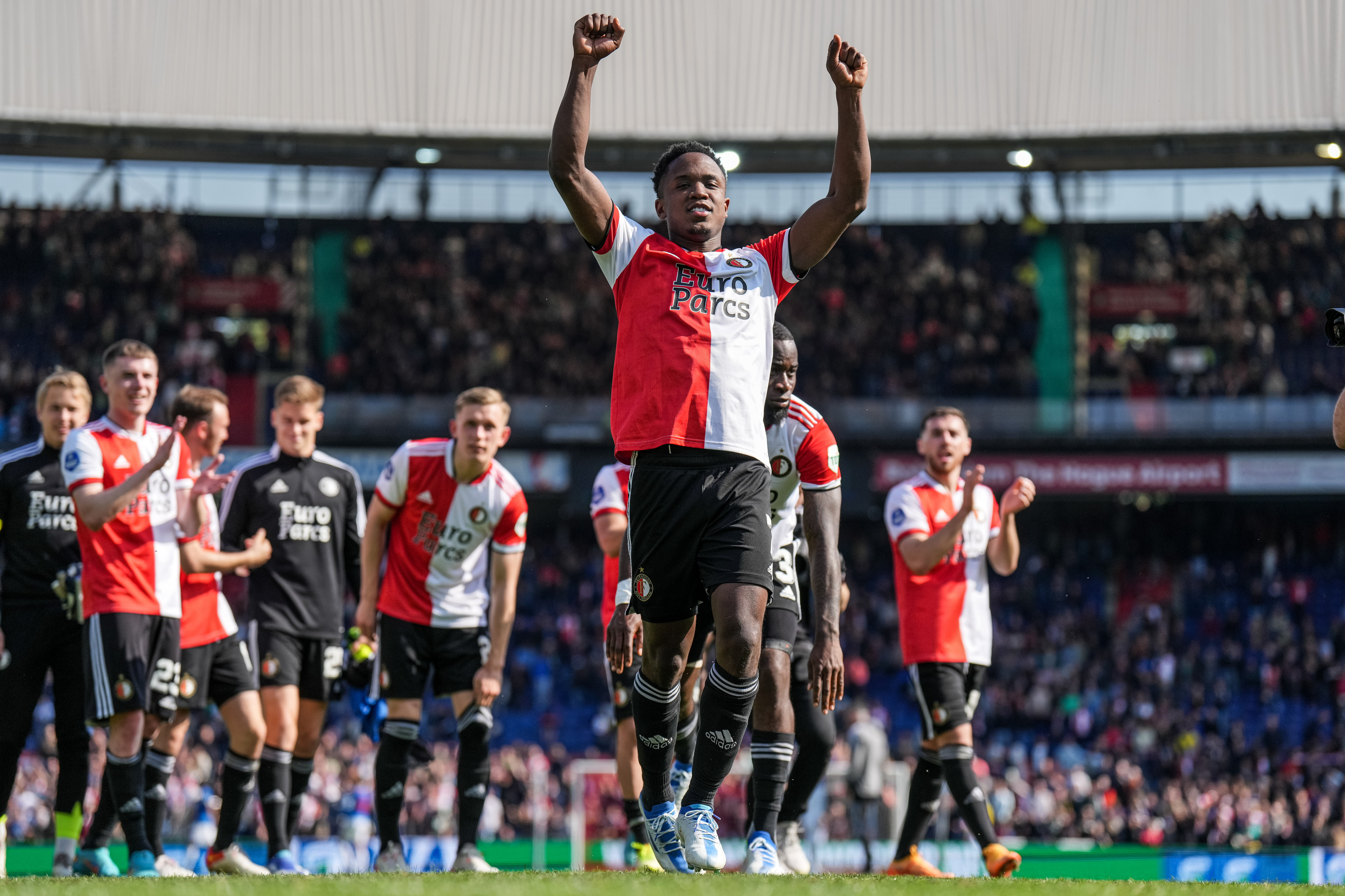 Sinisterra: "Ik mis iedereen bij Feyenoord"