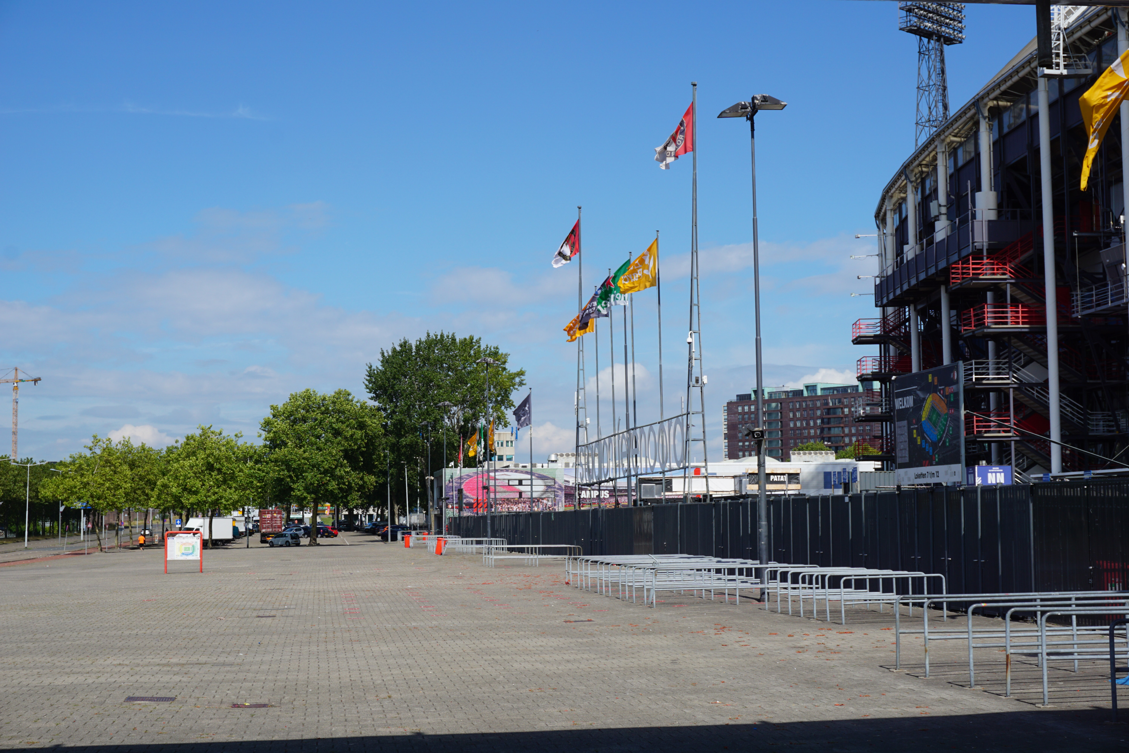 Supporters reizen met RET ook komende jaren gratis naar de Kuip
