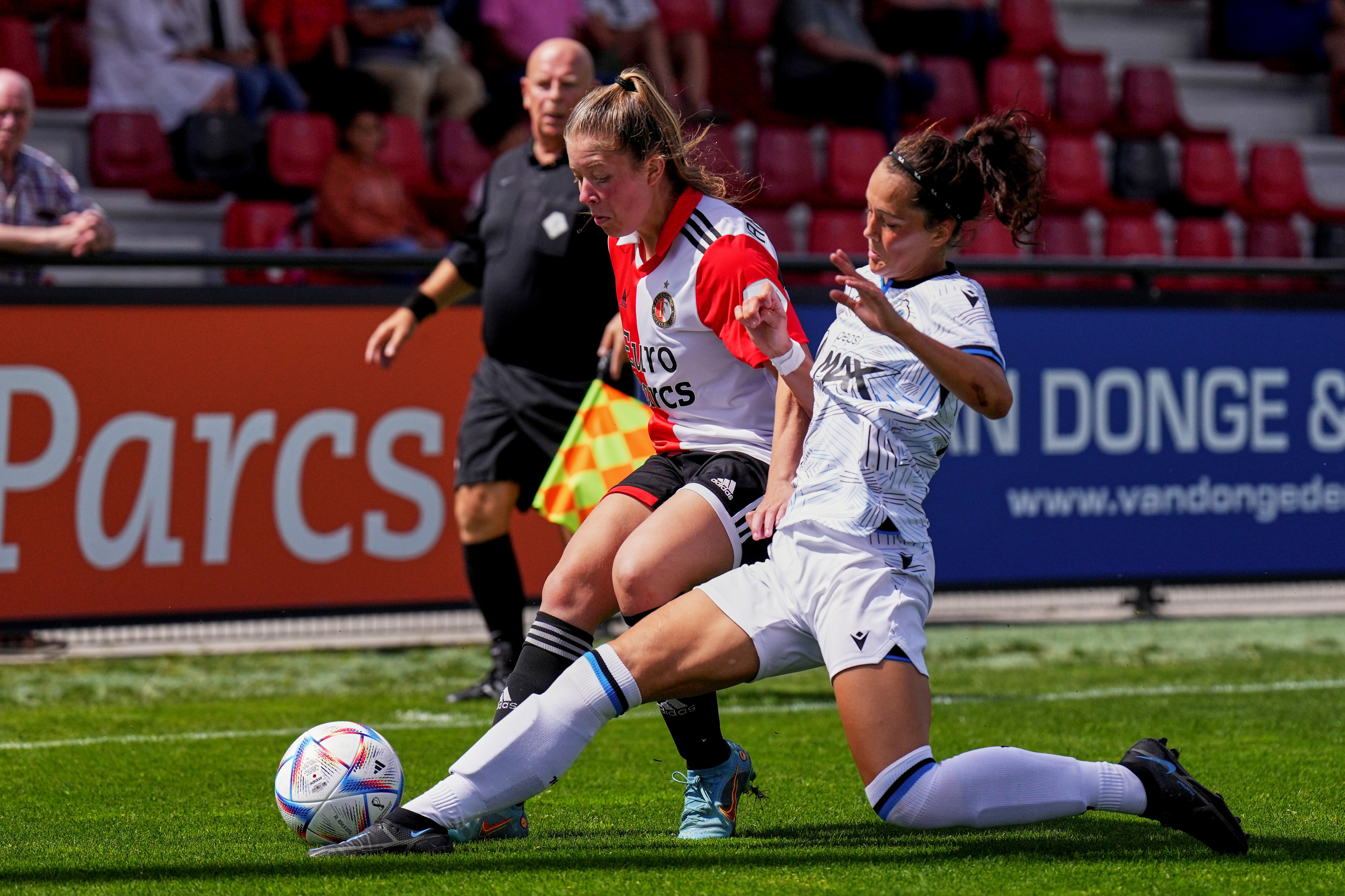 van-den-lavoir-vrouwen