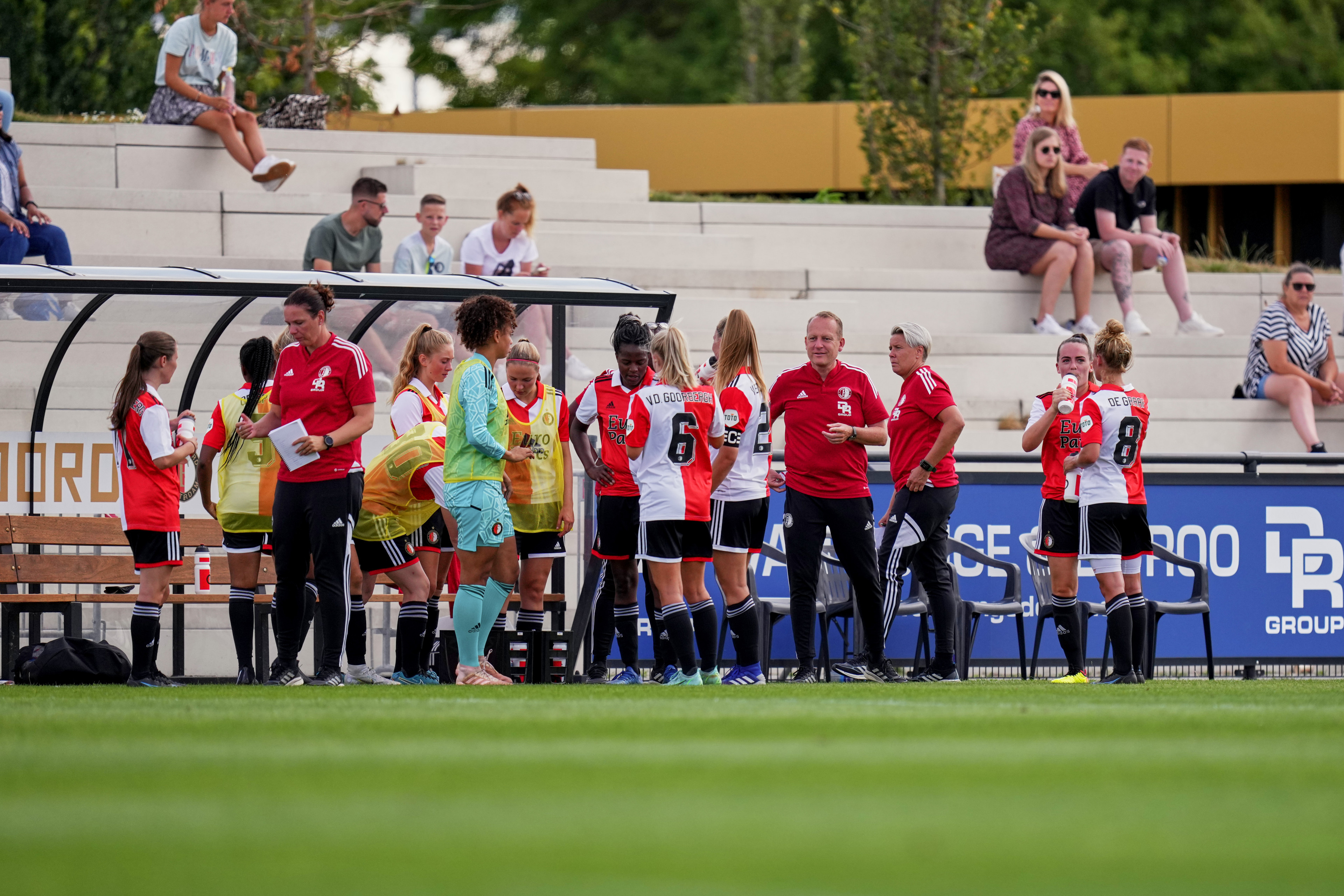 Danny Mulder per direct weg als trainer Feyenoord Vrouwen