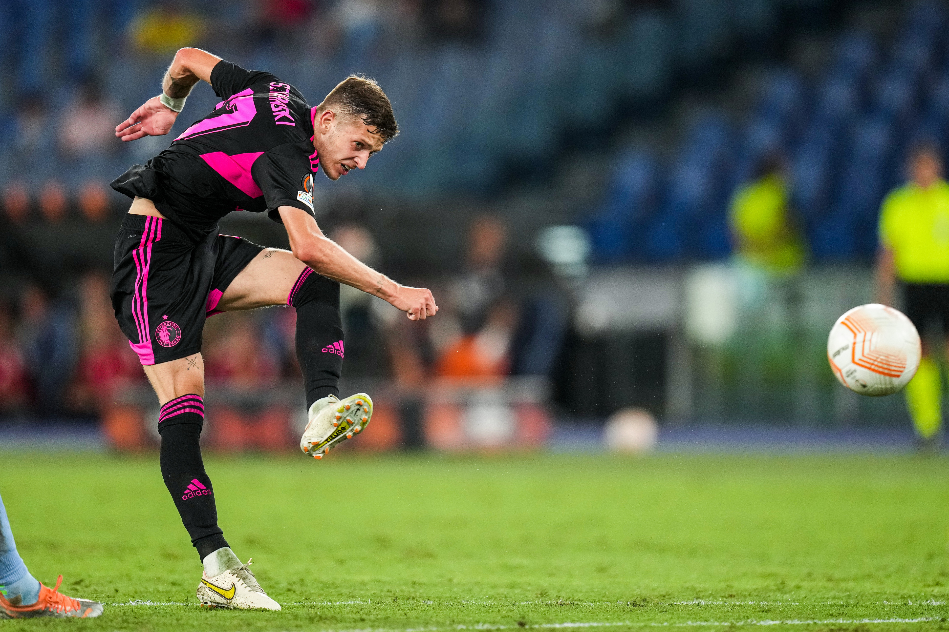 'Szymański gewisseld vanwege hamstringblessure'