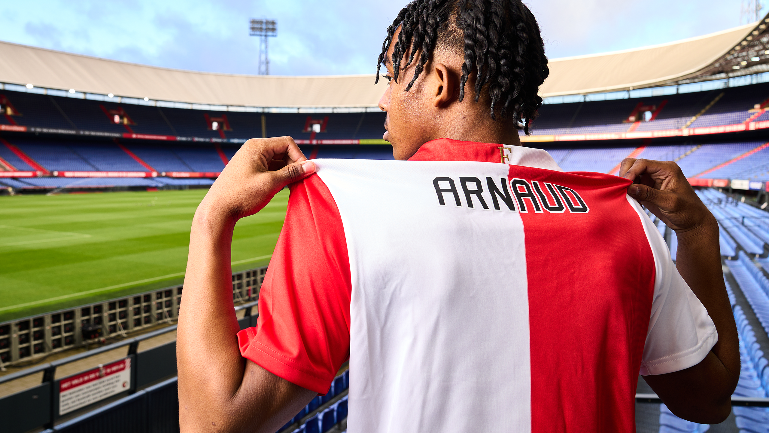 Eerste contract voor Academy-speler Lugene Arnaud