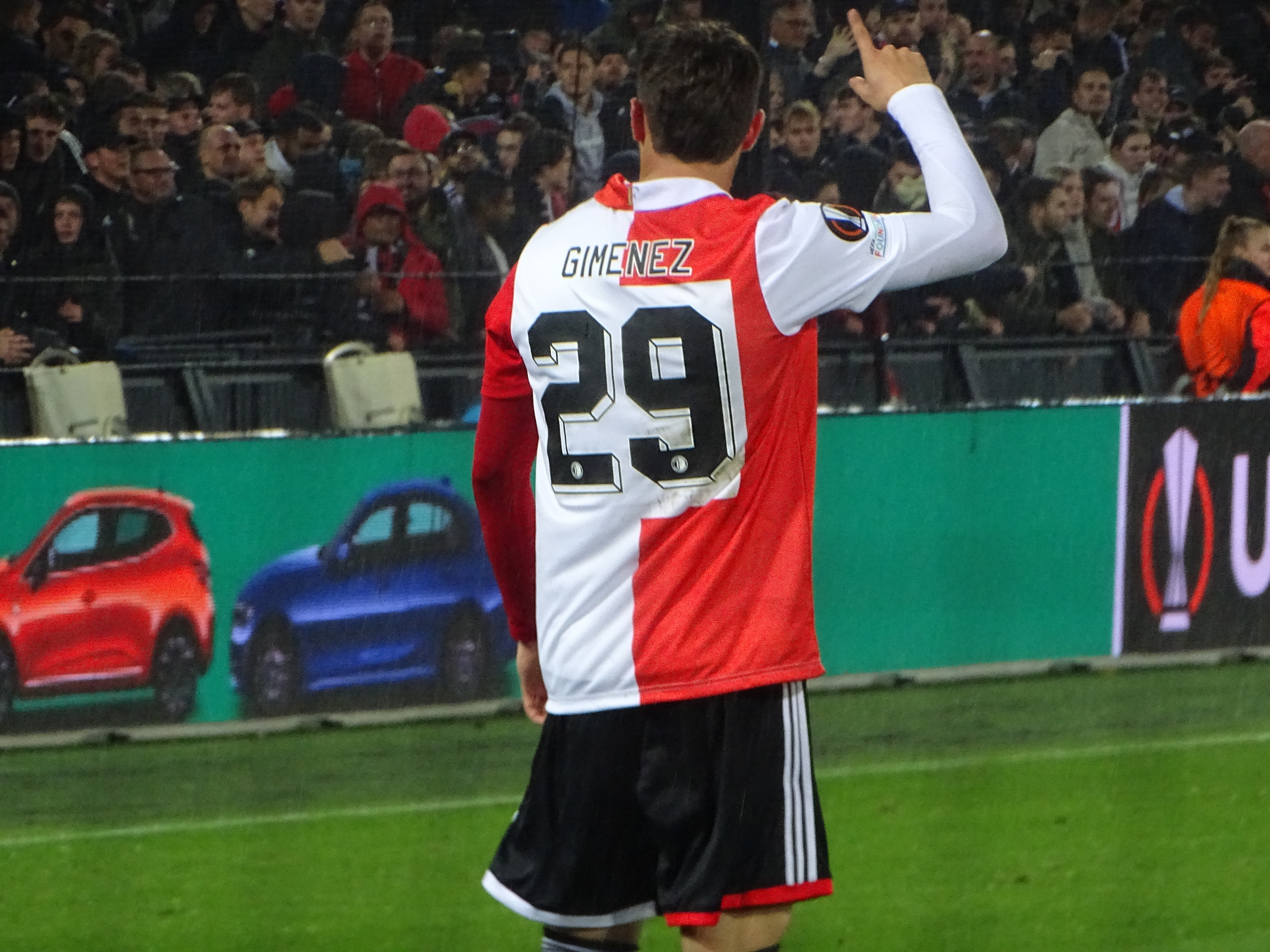 Wedstrijdshirts selectie geveild voor Feyenoord Foundation