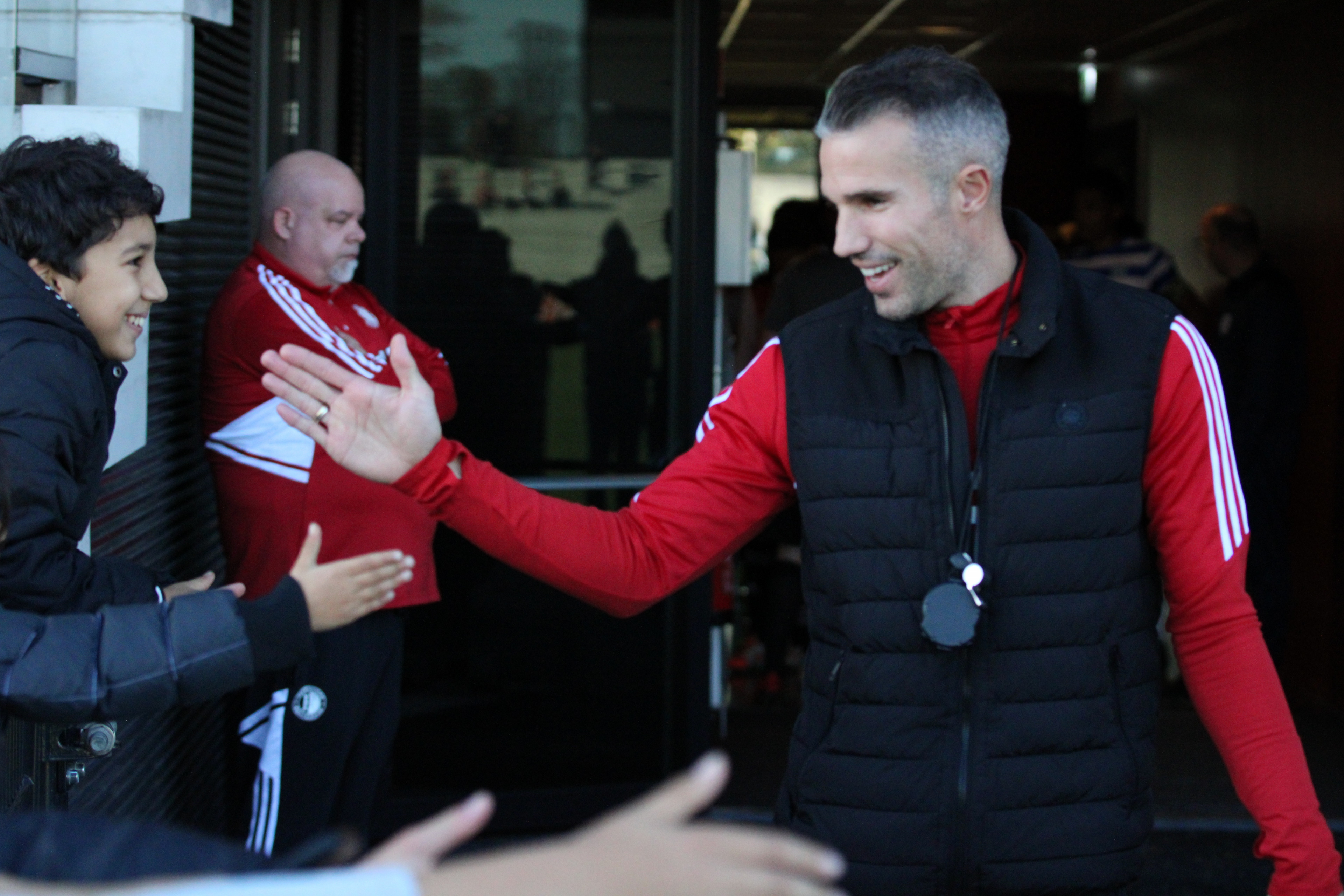 Ten Hag vol lof over Van Persie: “Hij is echt fanatiek”