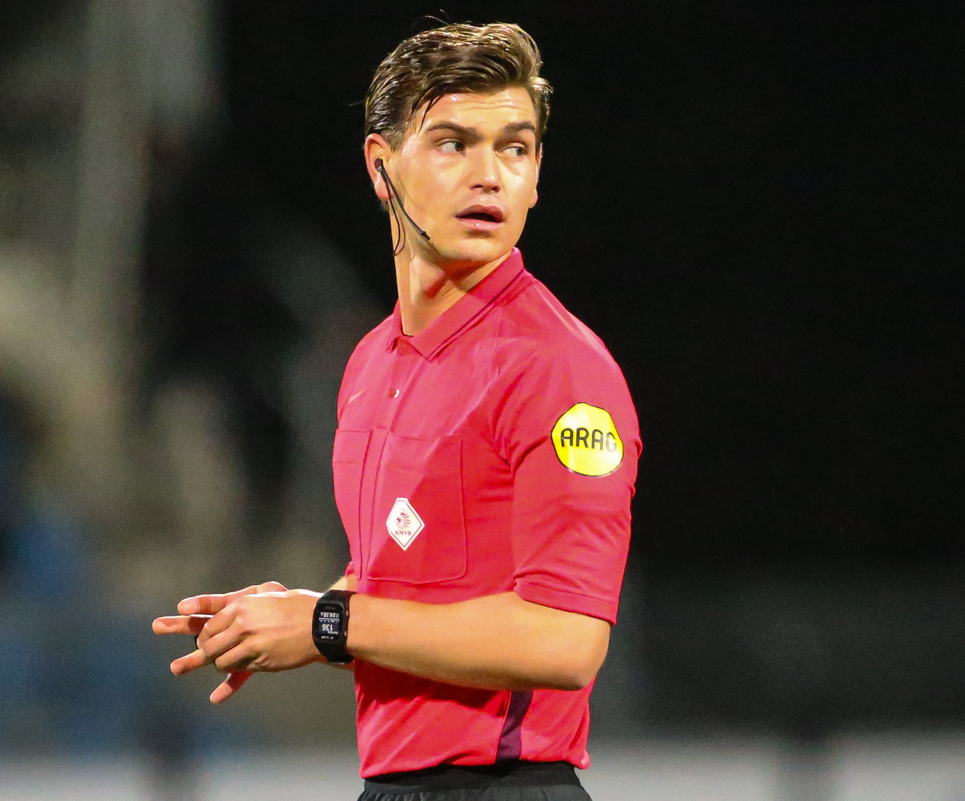 Joey Kooij fluit stadsderby tussen Feyenoord en Excelsior