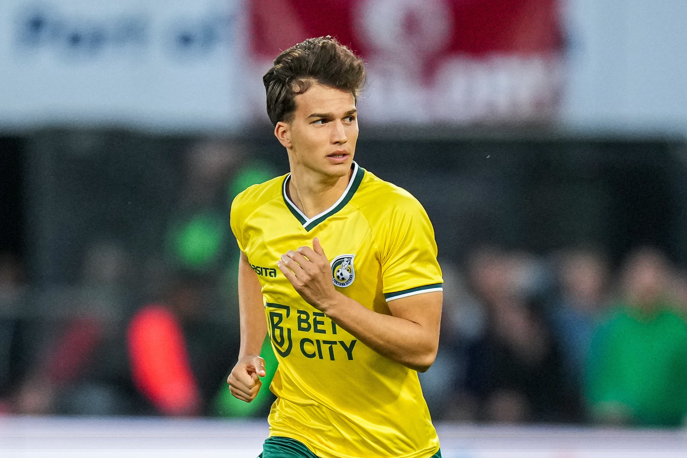 Cole Bassett over periode bij Fortuna: "Ik wil er niet op terugkijken"