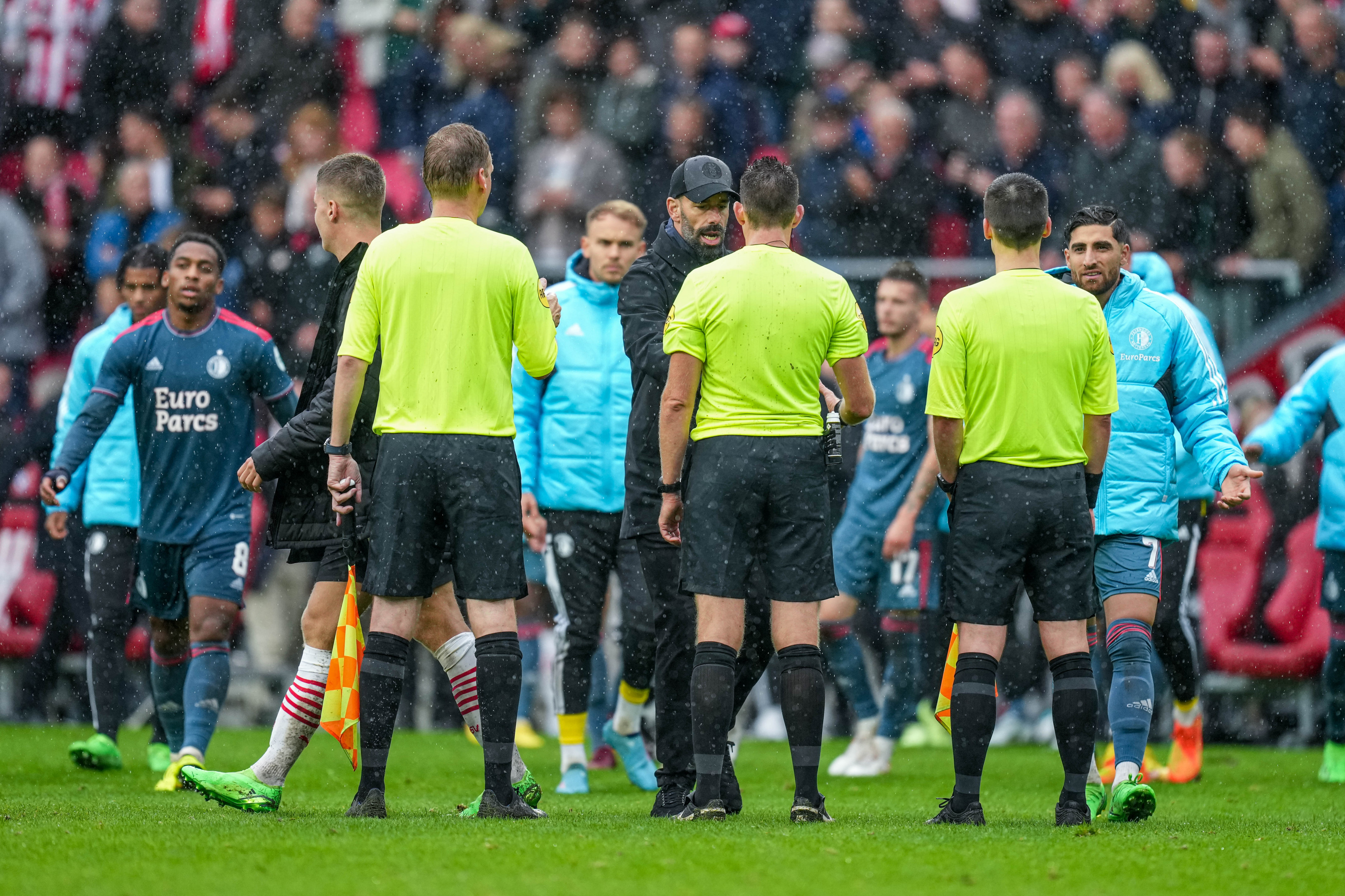 Van Nistelrooij: "Feyenoord is iets te bescheiden daarin"