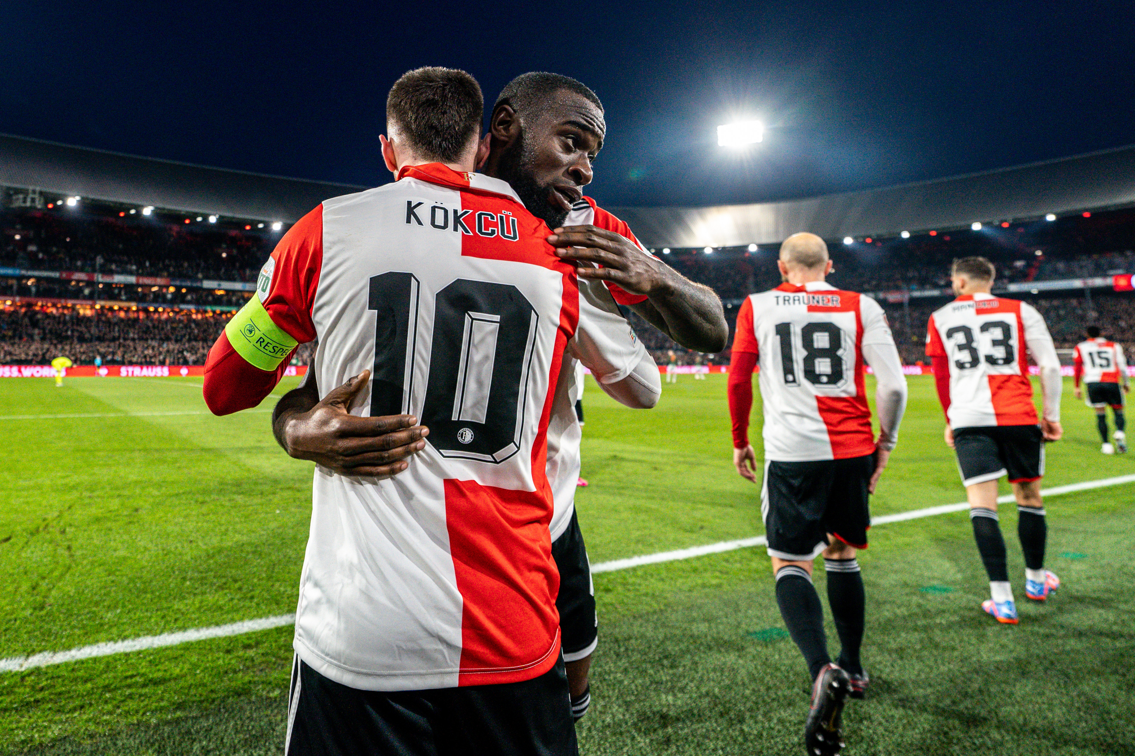 Rotterdamse sportschool maakt Feyenoorders fitter