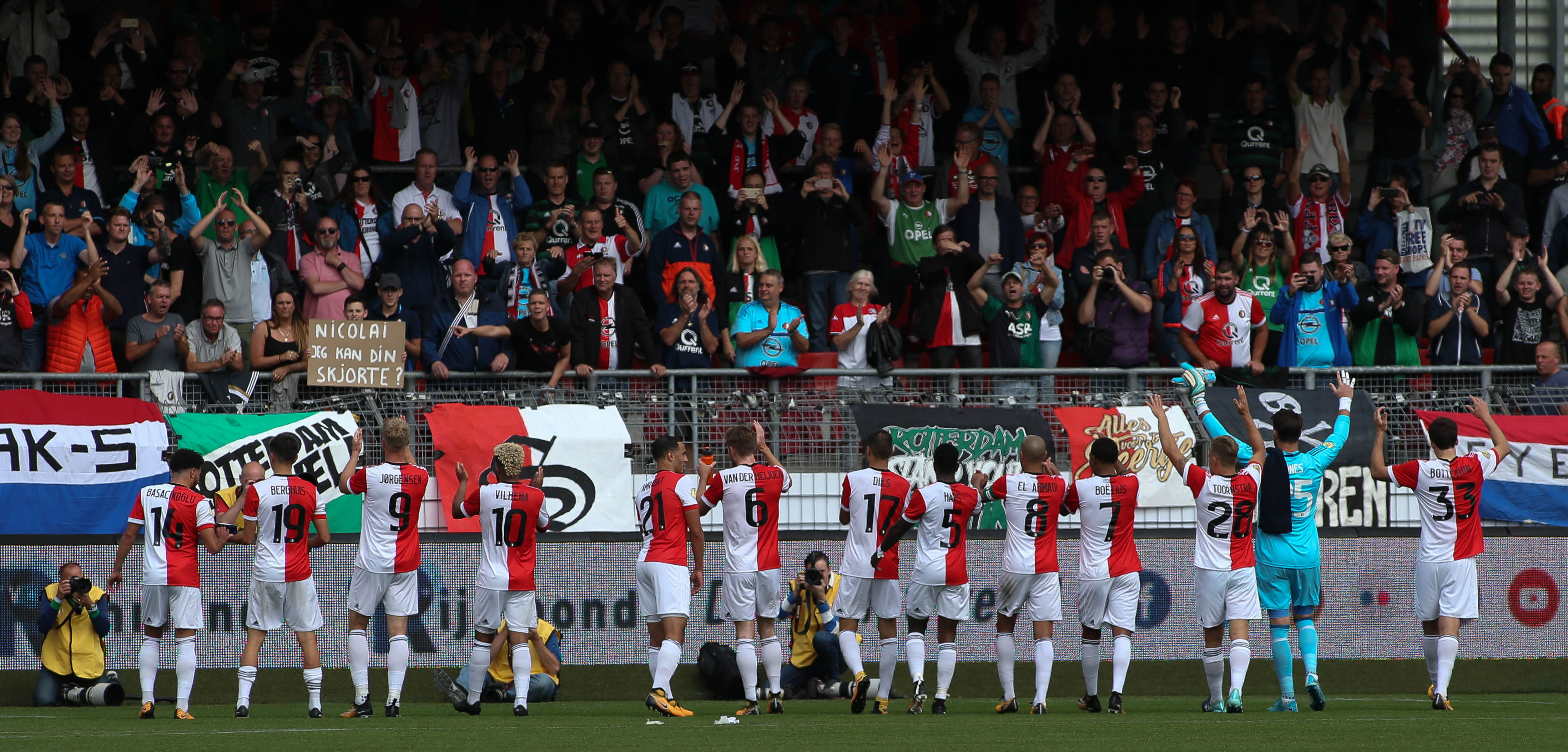 Excelsior-uit uitverkocht door diamoncardhouders