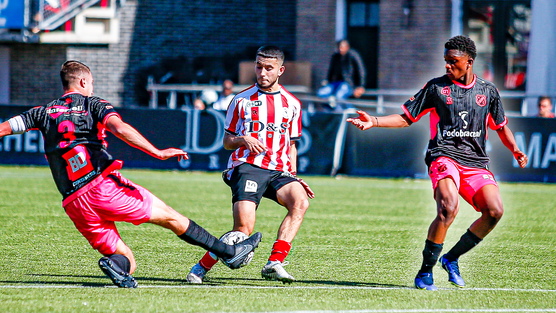 Feyenoord maakt werk van Givairo Read