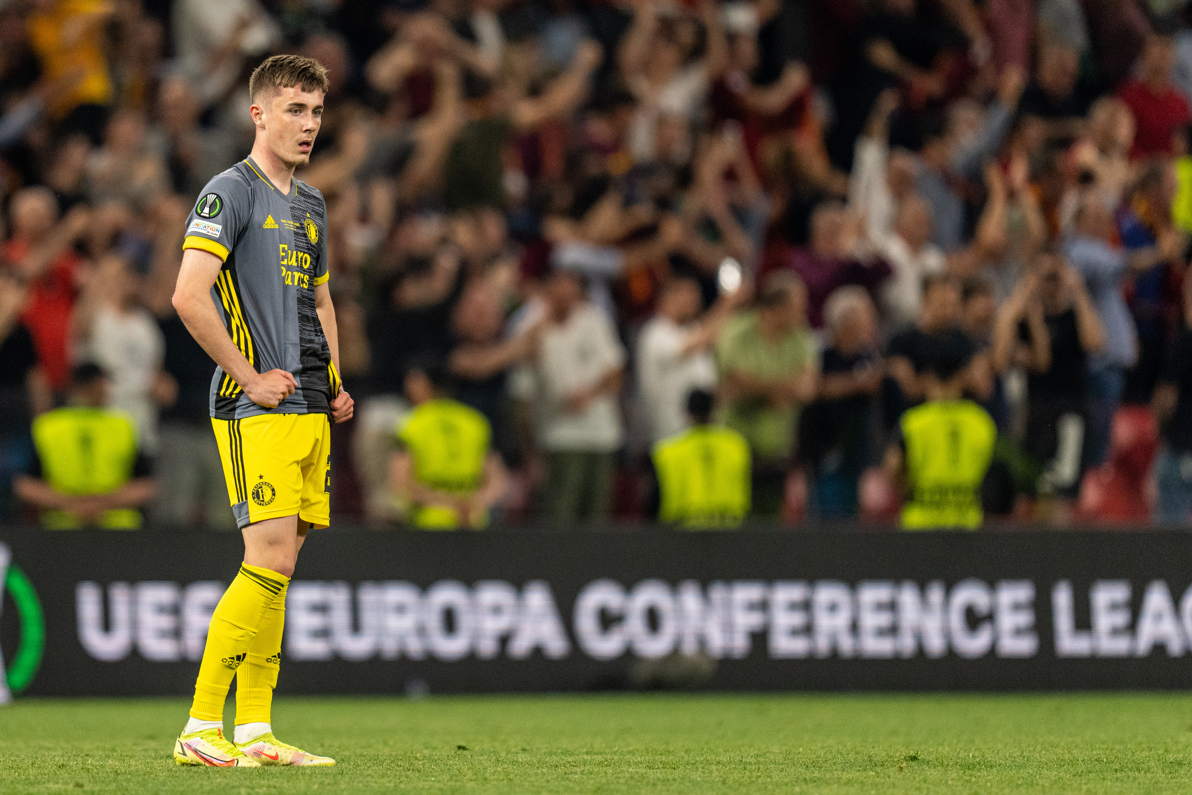 Feyenoord vliegt naar Rome; drietal blijft achter