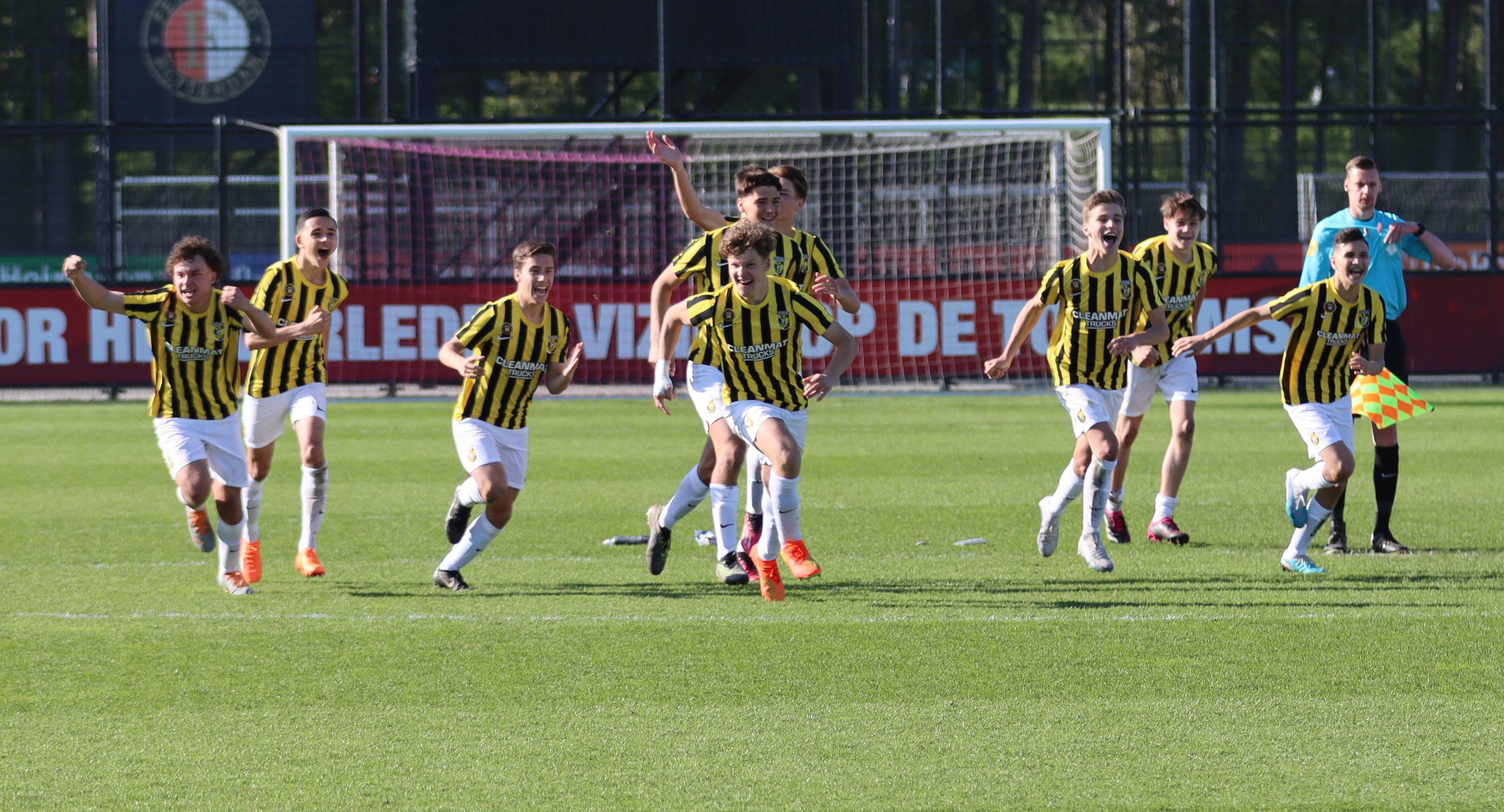 feyenoord-o16-vitesse-o16-0-0-2-4-na-strafschoppen-jim-breeman-sports-photography-87