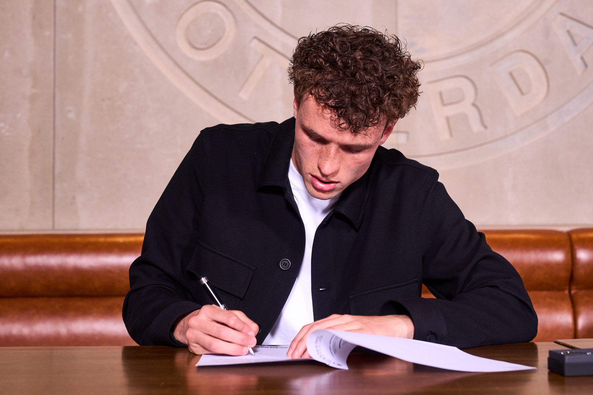 Wieffer zet handtekening onder contract tot medio 2027