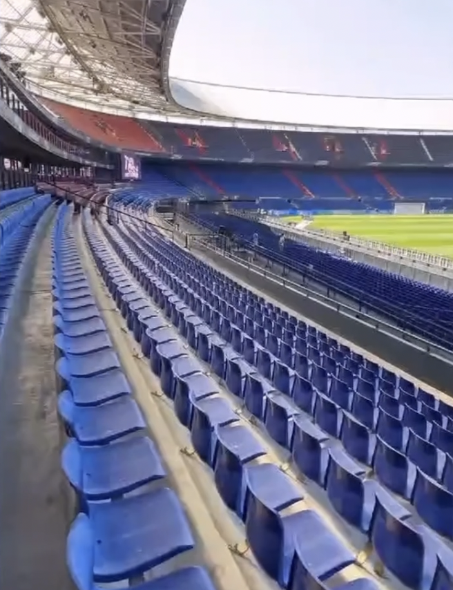 Extra schermen in De Kuip tijdens Nations League-duels