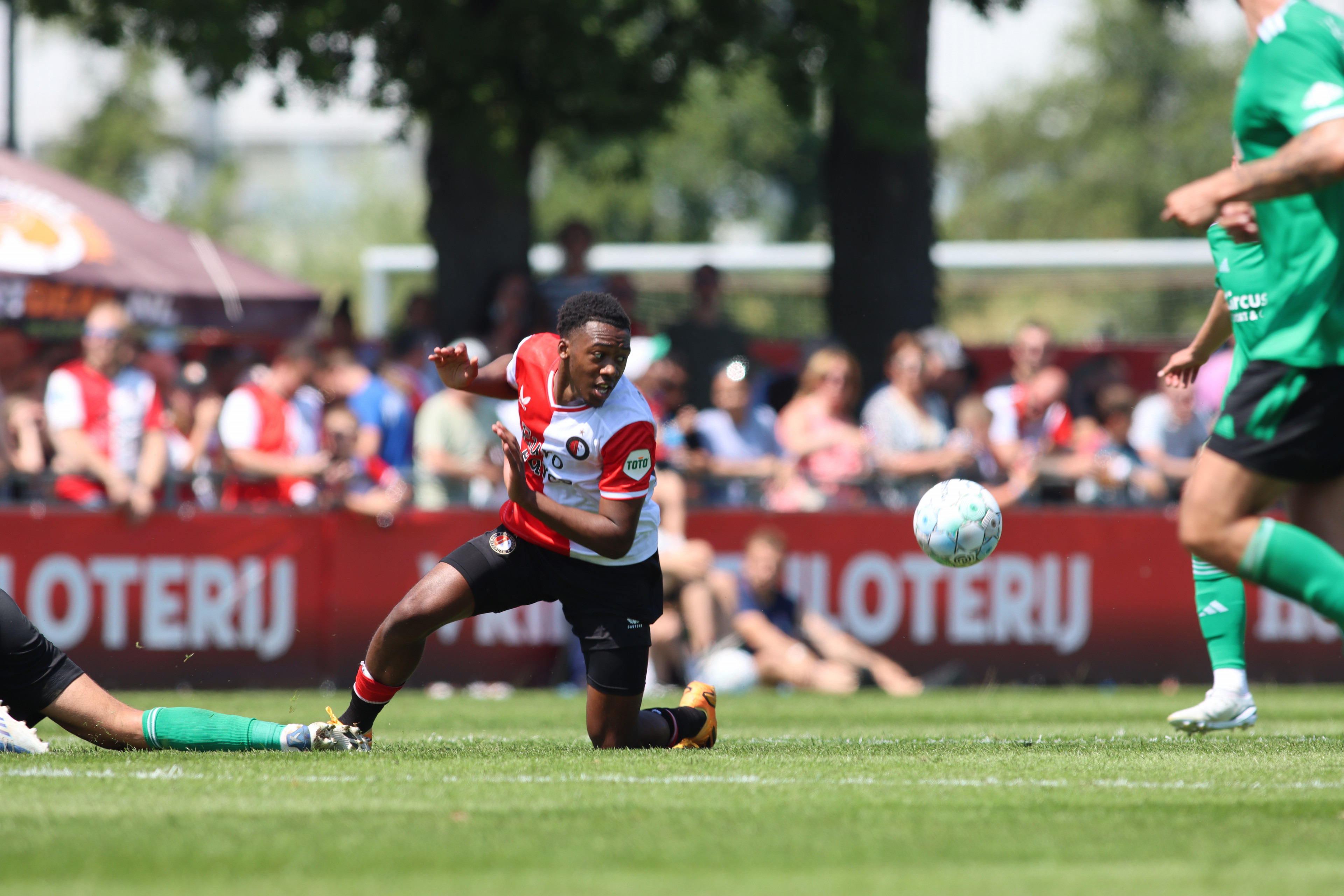 Overzicht Academy: Milambo scoort wereldgoal in laatste duel voor winterstop