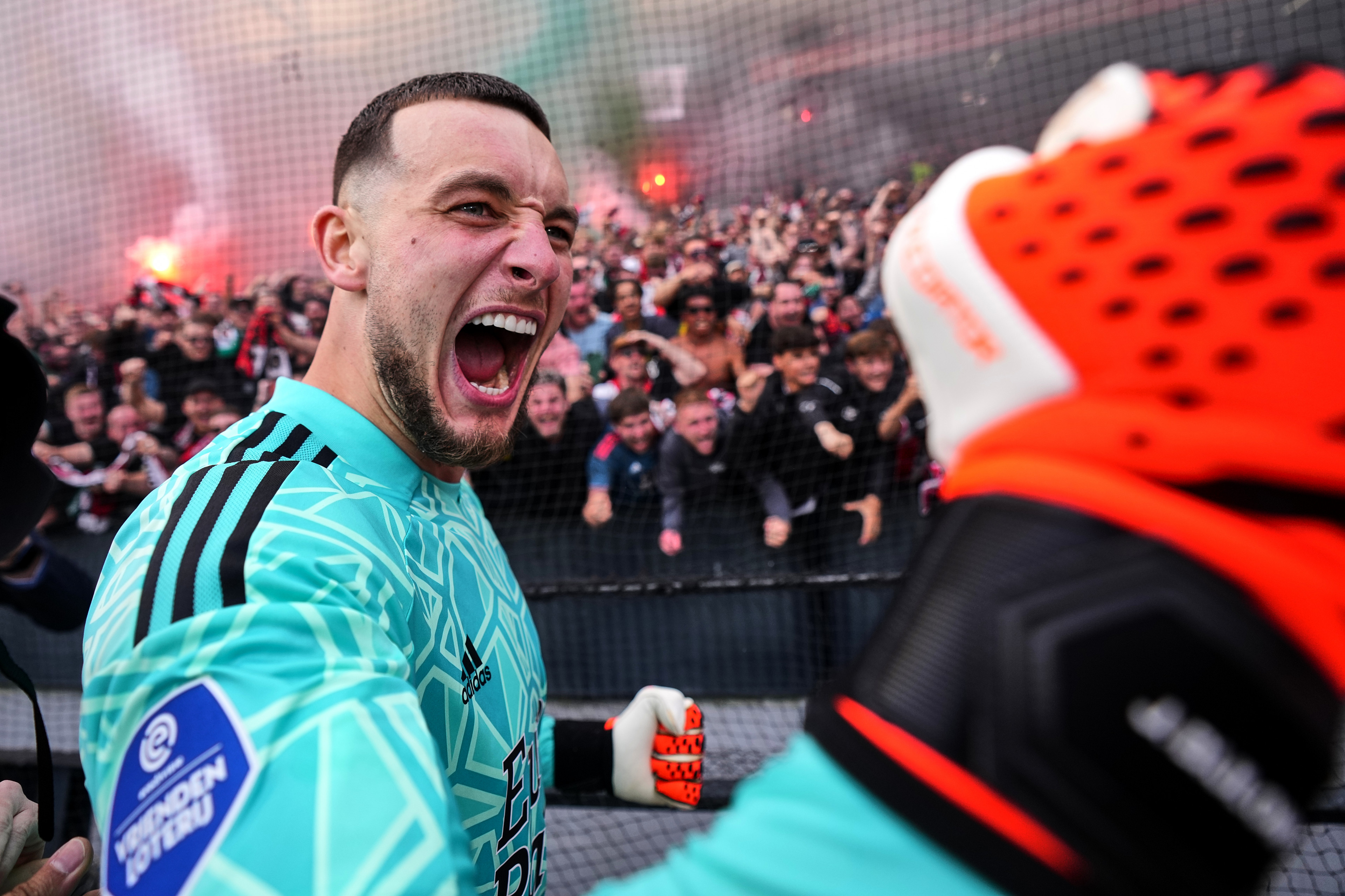Feyenoord bevestigt contractverlenging Bijlow