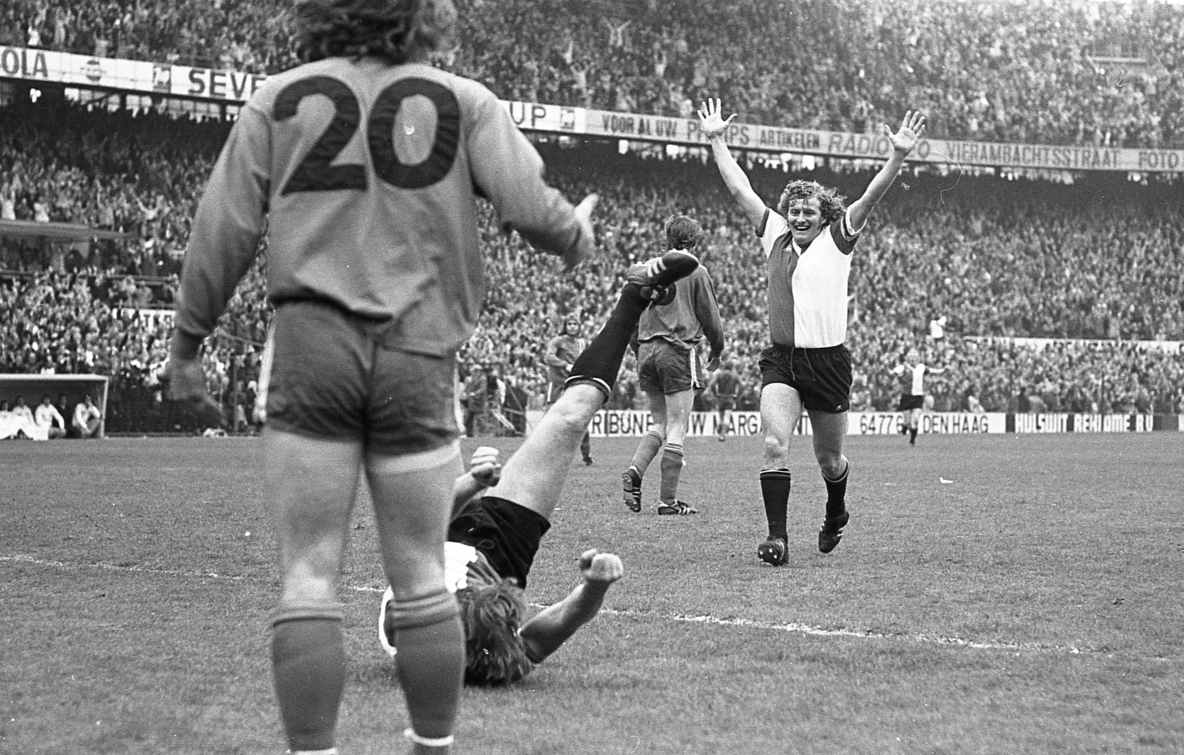 Trophy Day • Feyenoord pakt titel in rechtstreeks duel met FC Twente (1974)