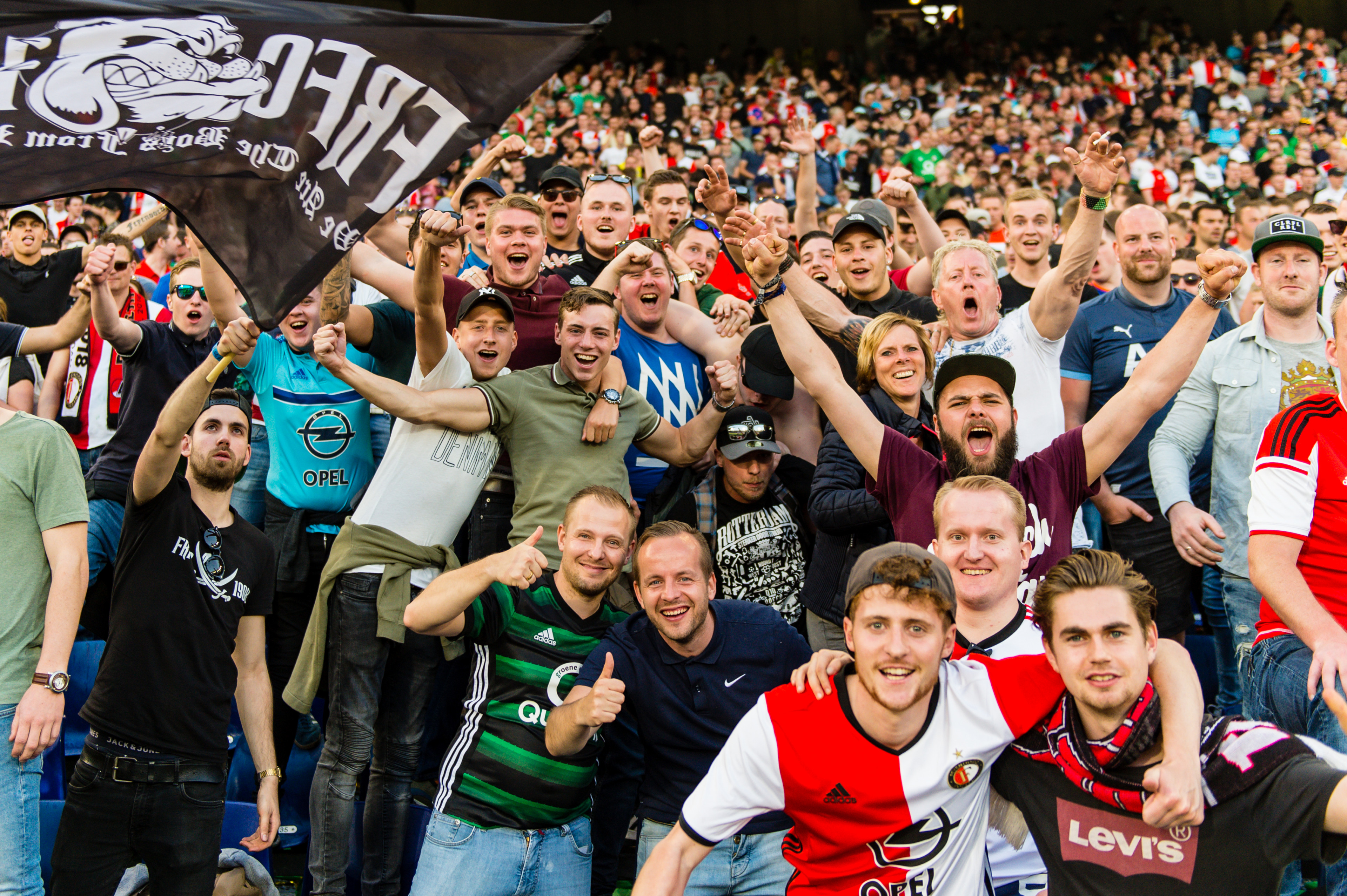 Bekerfinale in De Kuip zorgt voor vraagtekens: "Absoluut geen sprake van een eerlijke situatie"