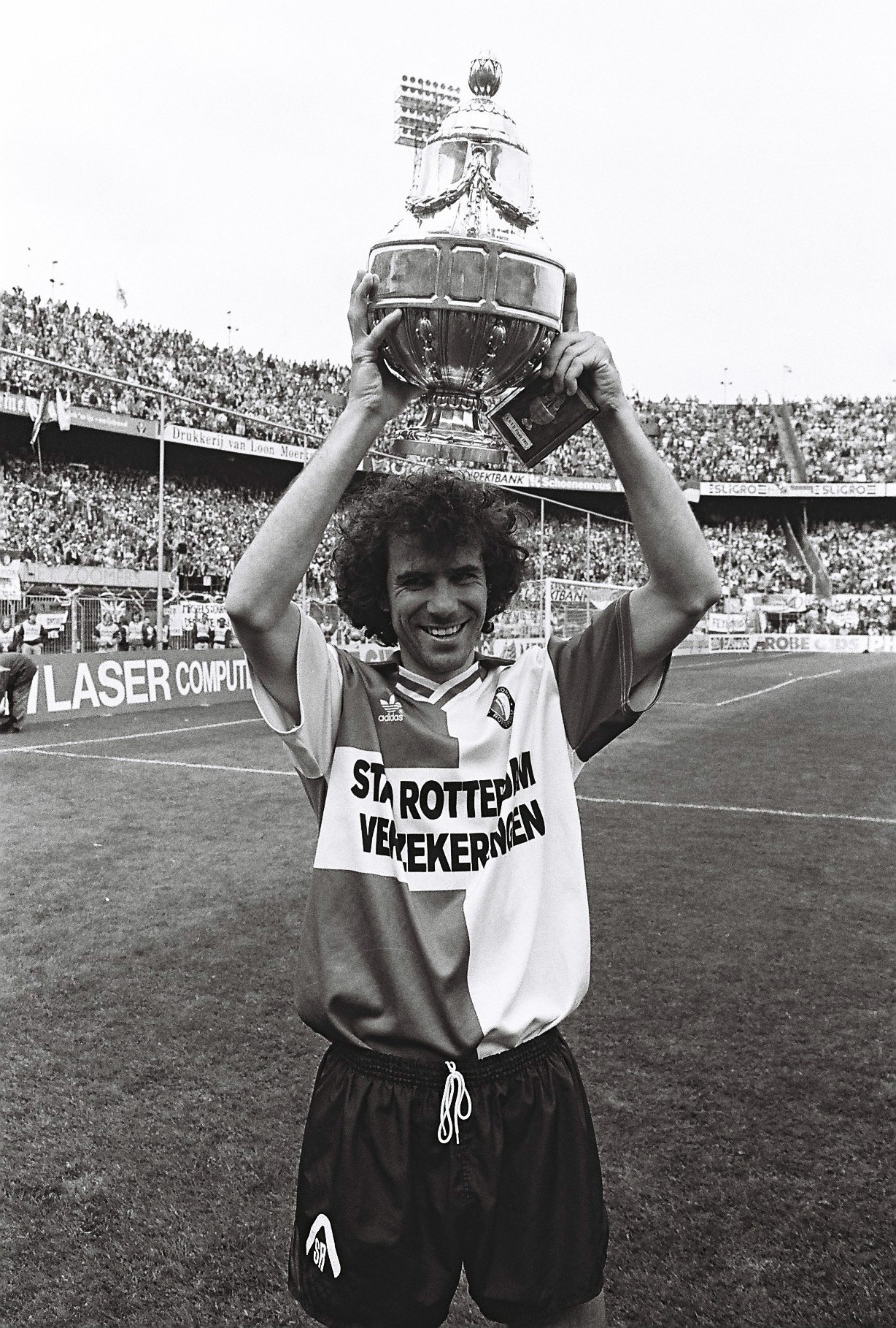 Trophy Story • Bekerwinst 1992: ‘ ‘Blij dat de mensen op de tribune zijn gebleven'