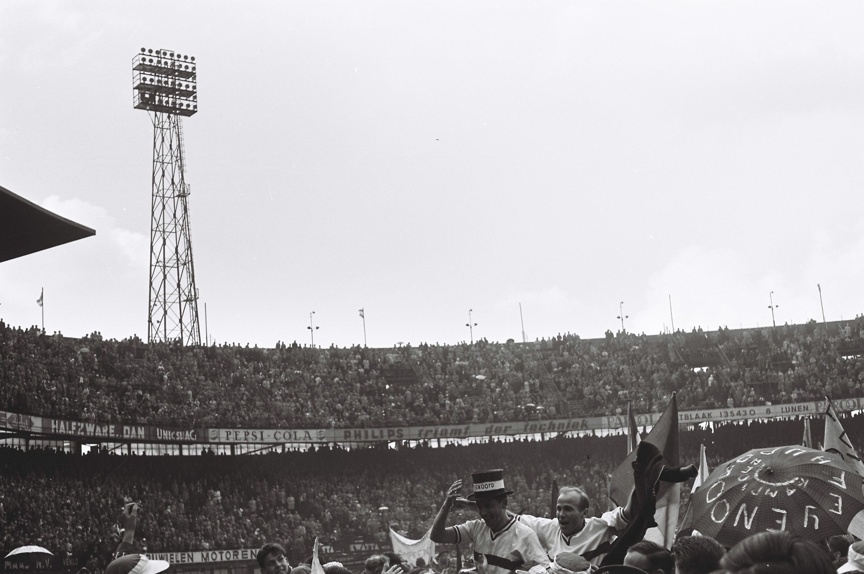 61020-1961-05-28-feye-rapid-jc-2-1-kampioen-25
