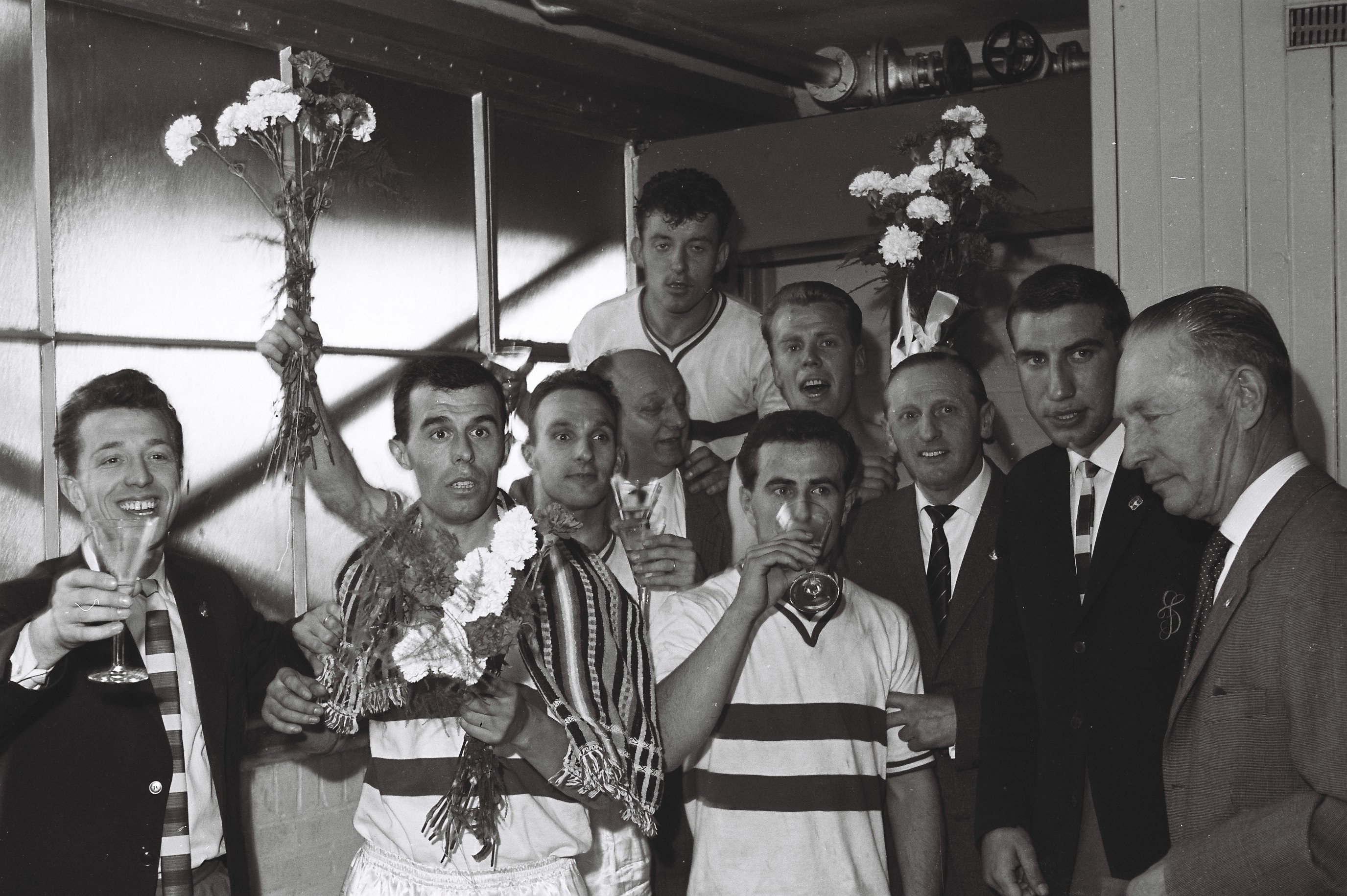 61020-1961-05-28-feye-rapid-jc-2-1-kampioen-30
