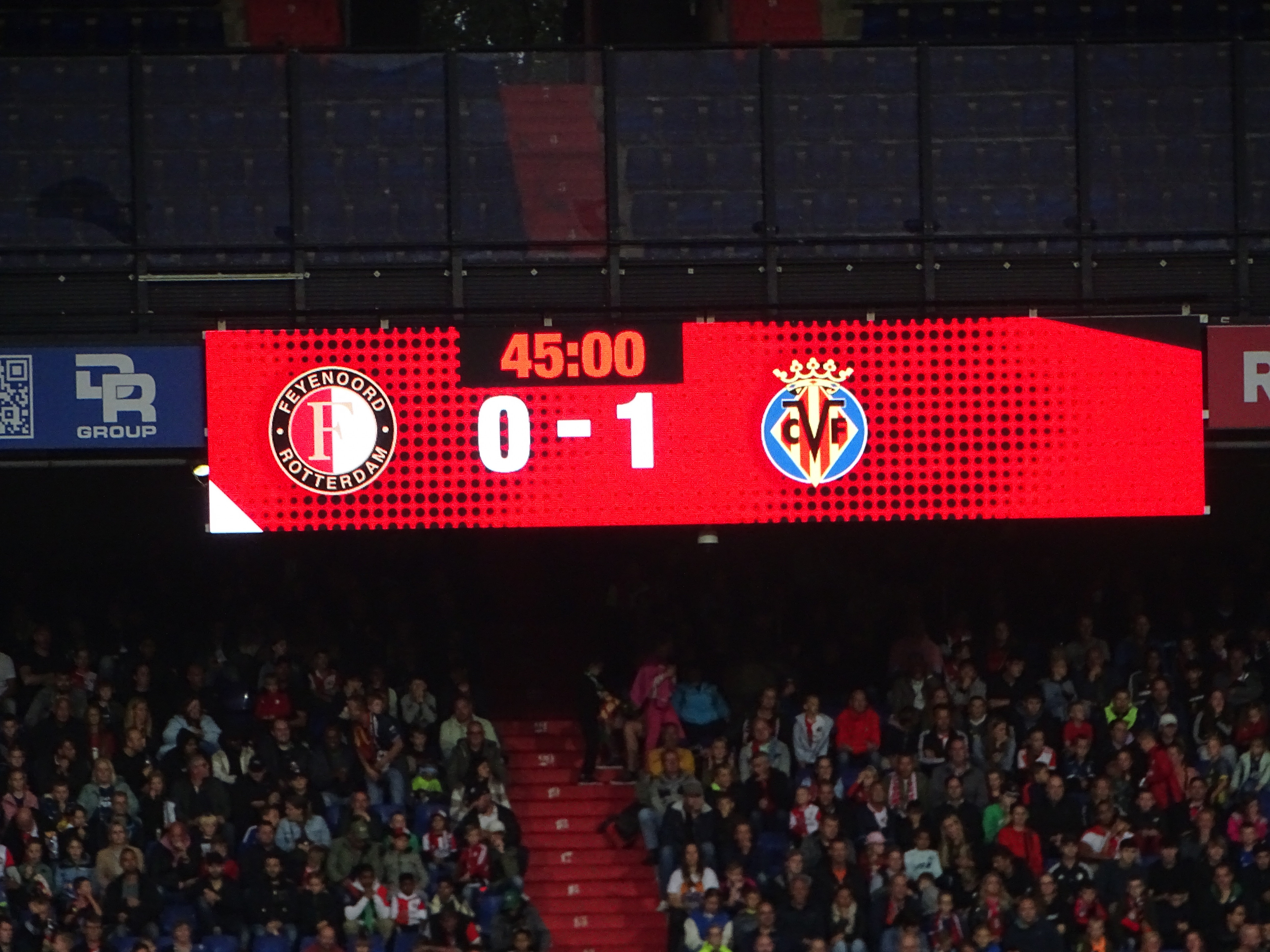 feyenoord-villareal-1-1-jim-breeman-sports-photography-26