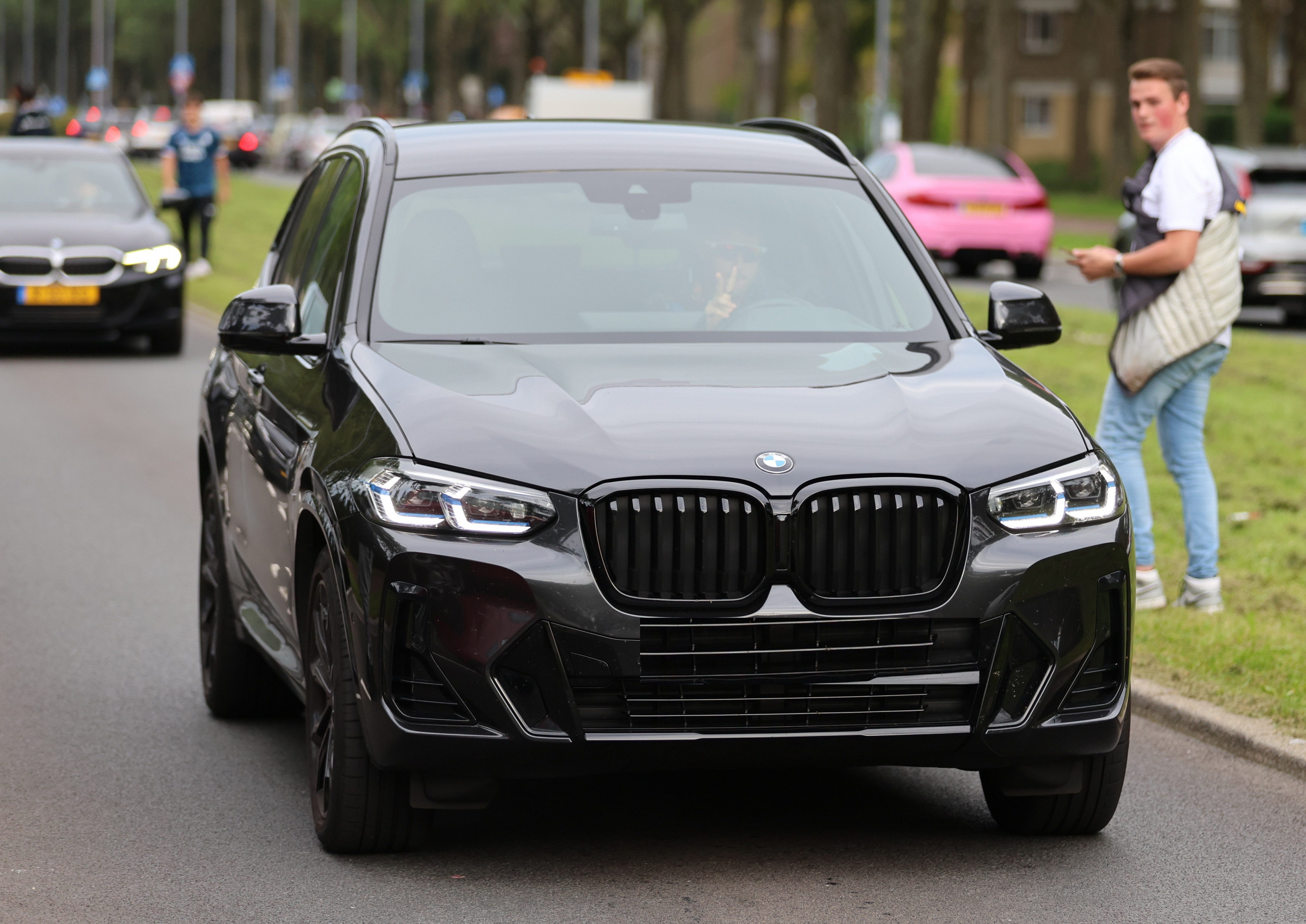 busaankomst-na-0-4-overwinning-klassieker-jim-breeman-sports-photography-7