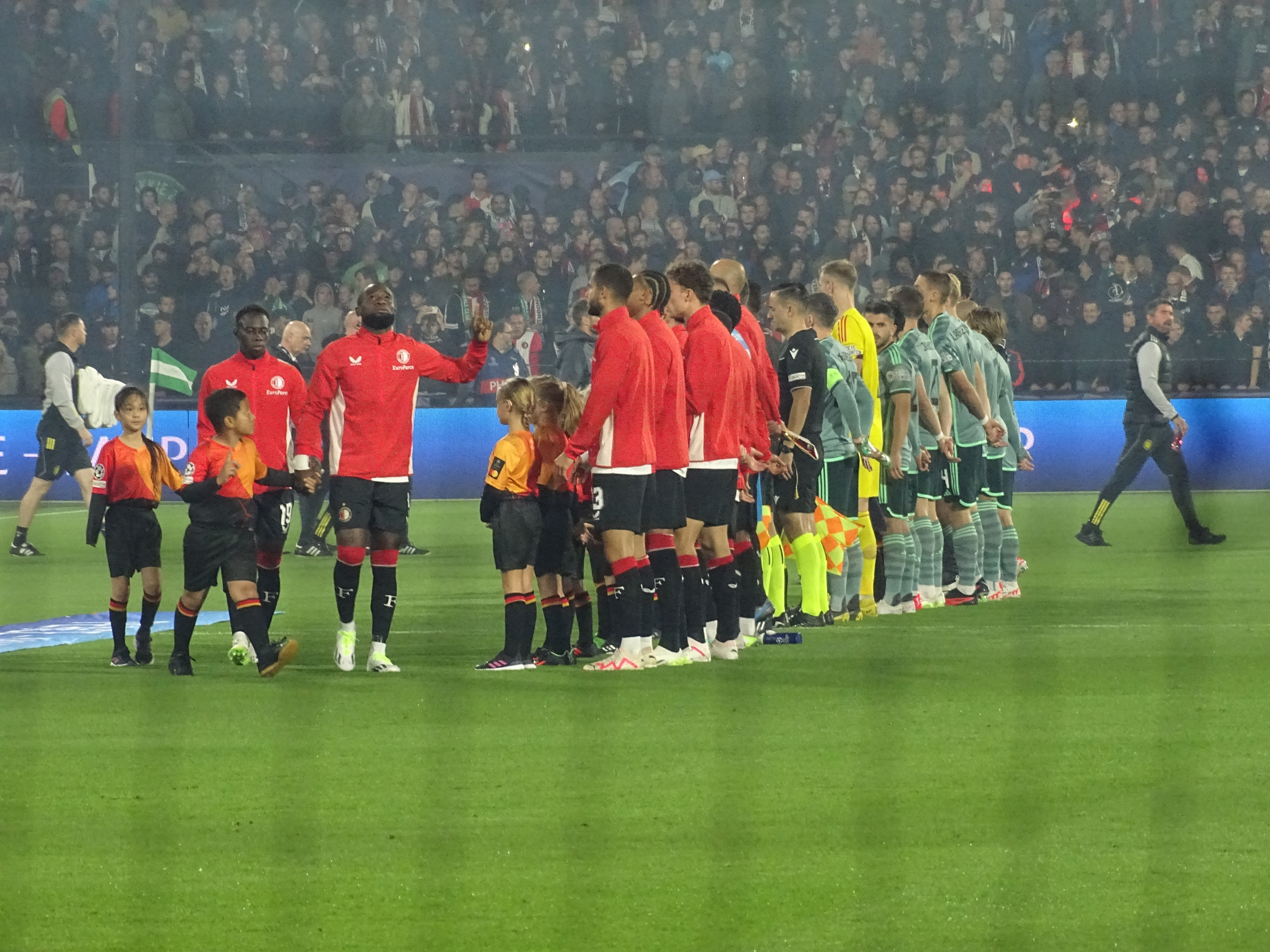 feyenoord-celtic-fc-2-0-jim-breeman-sports-photography-16