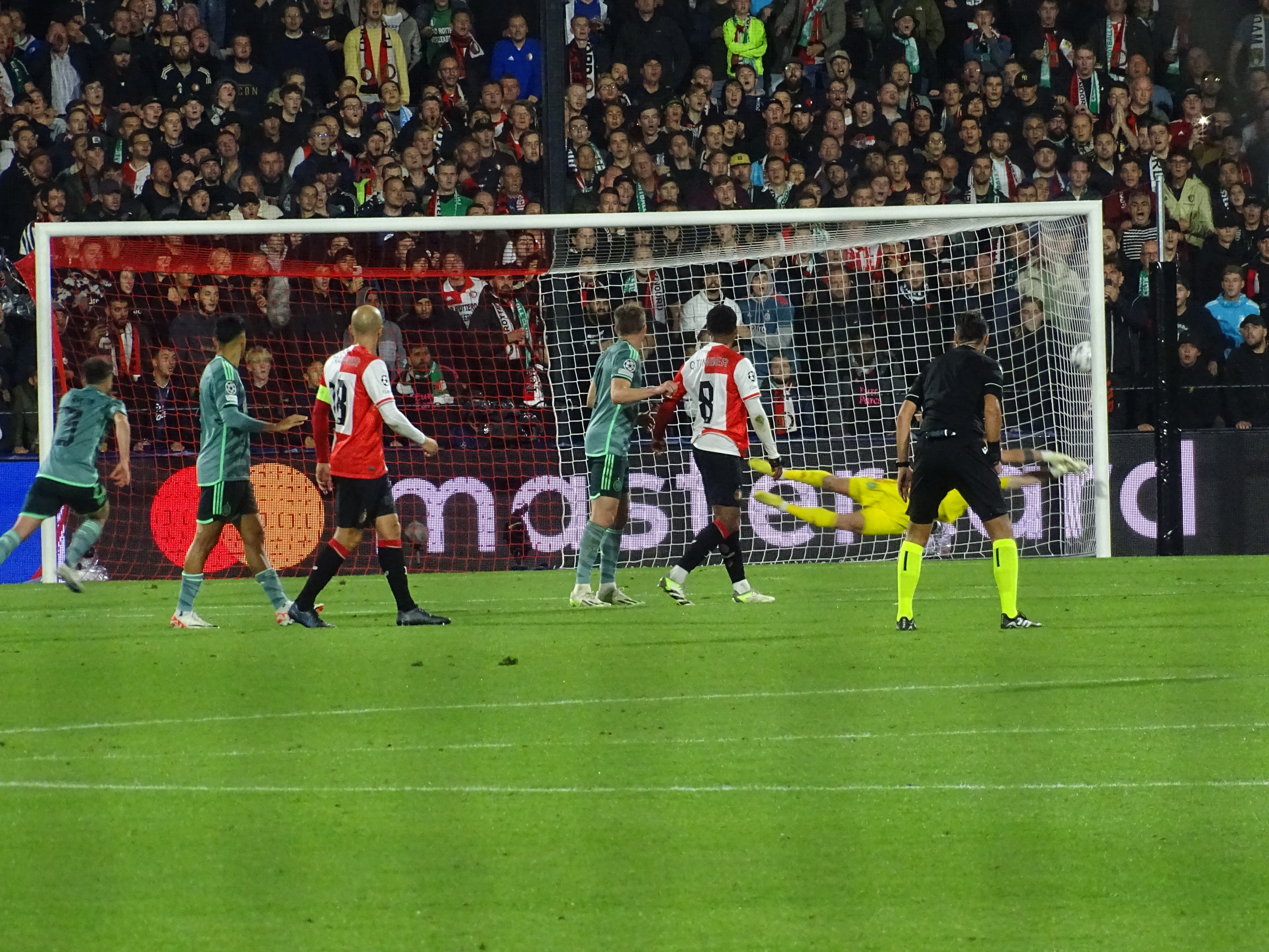 feyenoord-celtic-fc-2-0-jim-breeman-sports-photography-25