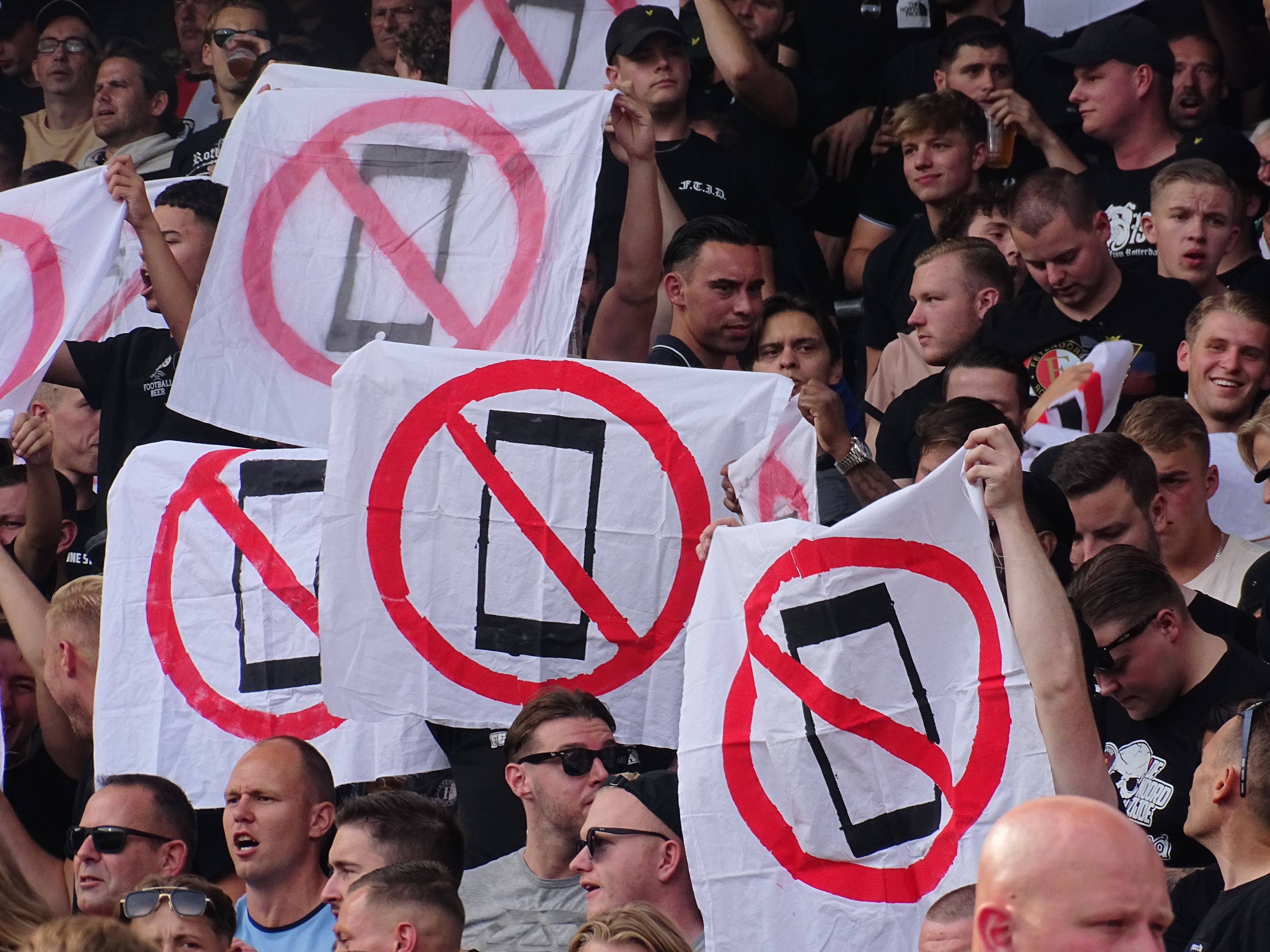feyenoord-sc-heerenveen-6-1-jim-breeman-sports-photography-2