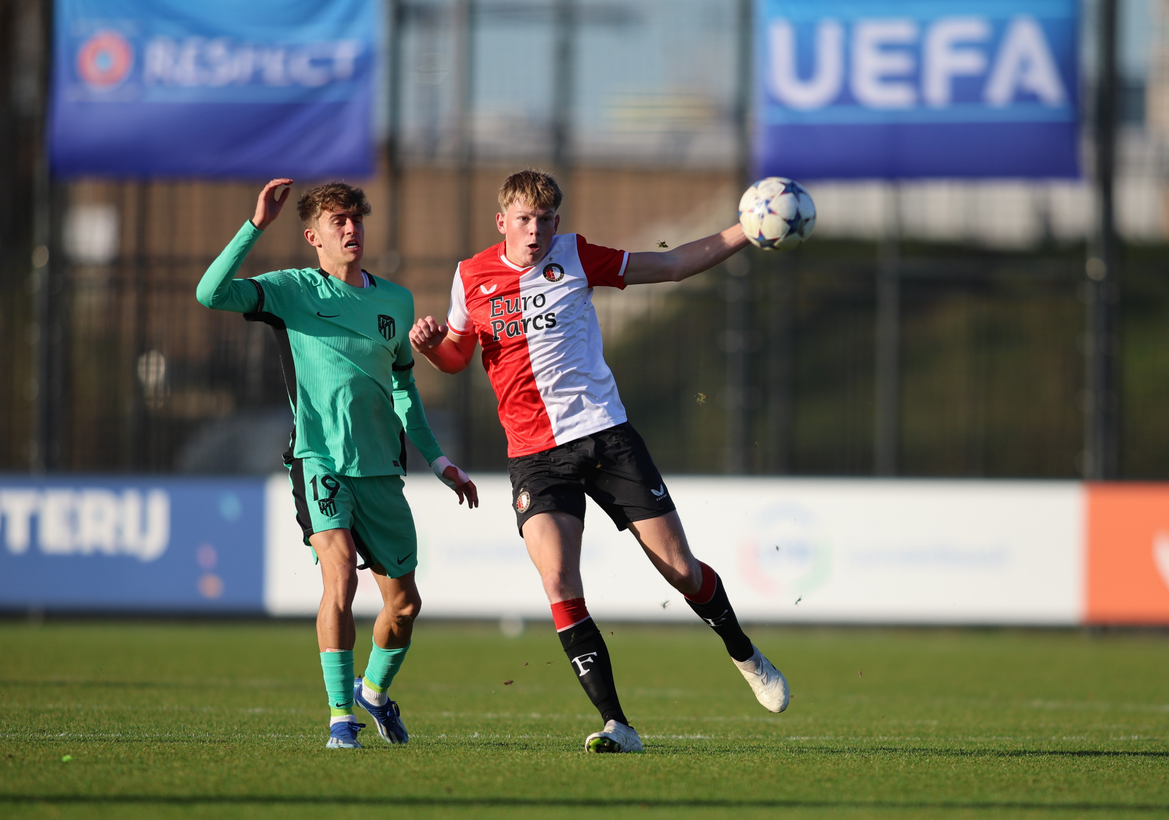 feyenoord-o19-atletico-madrid-o19-0-1-jim-breeman-sports-photography-29