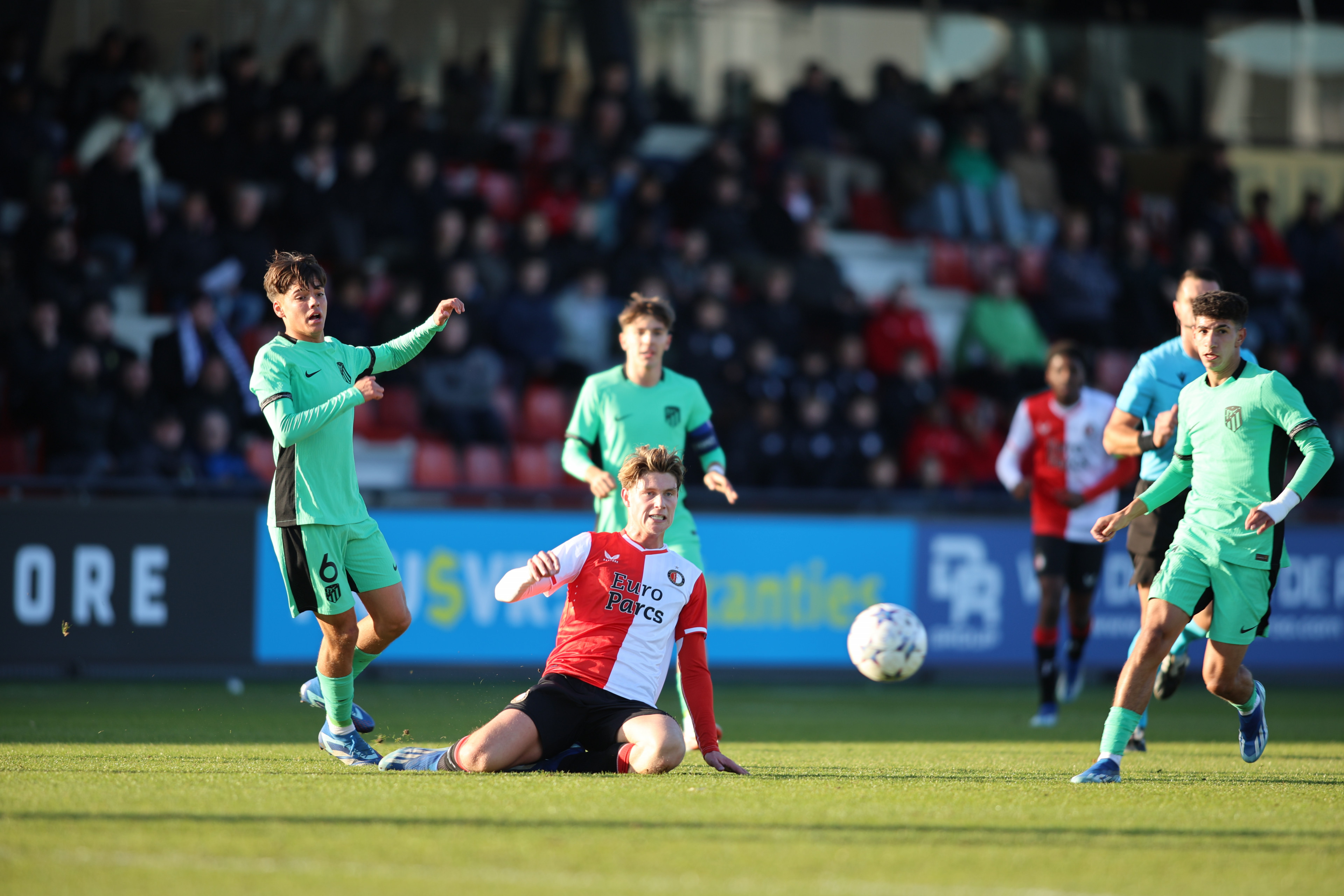 feyenoord-o19-atletico-madrid-o19-0-1-jim-breeman-sports-photography-34