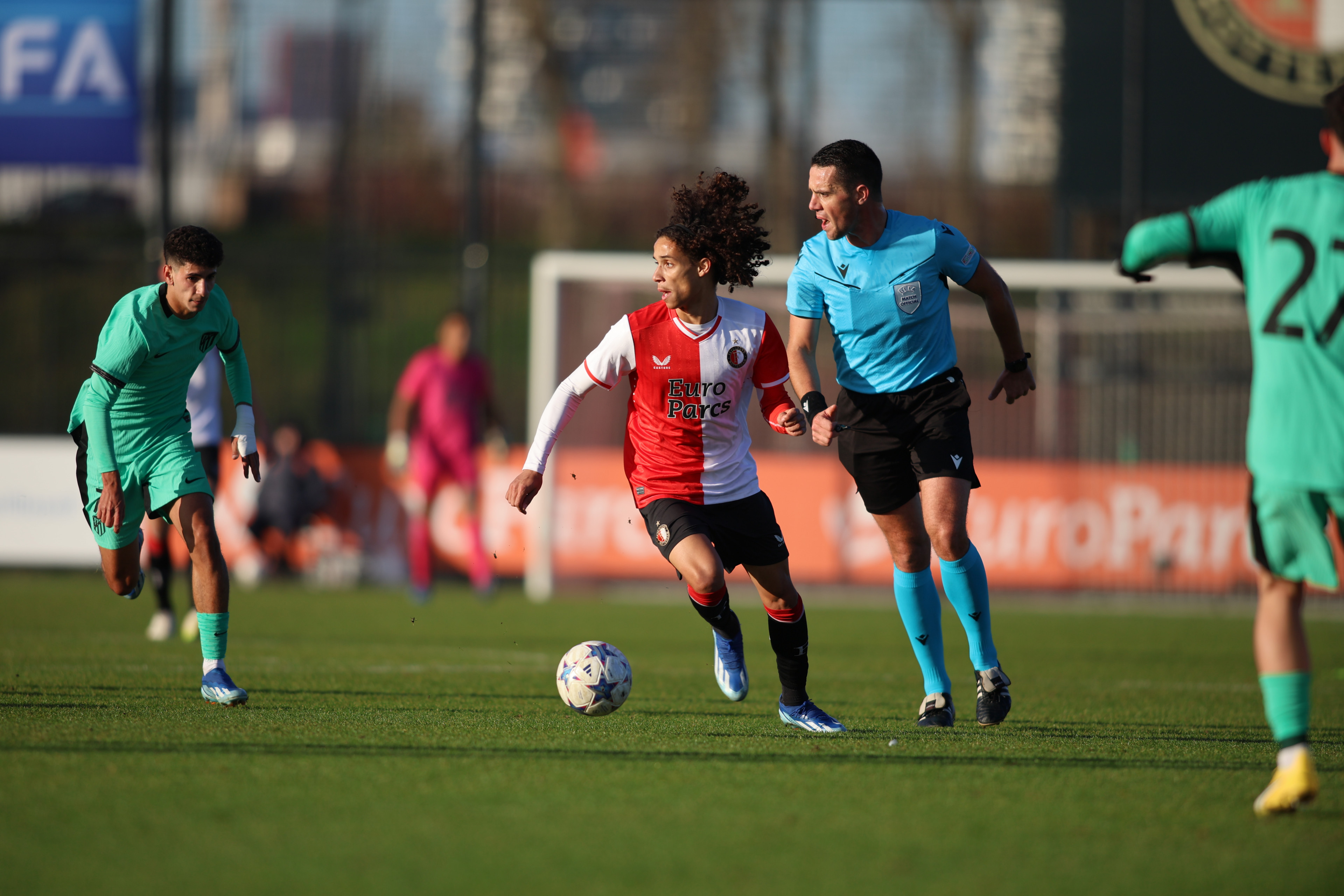 feyenoord-o19-atletico-madrid-o19-0-1-jim-breeman-sports-photography-44