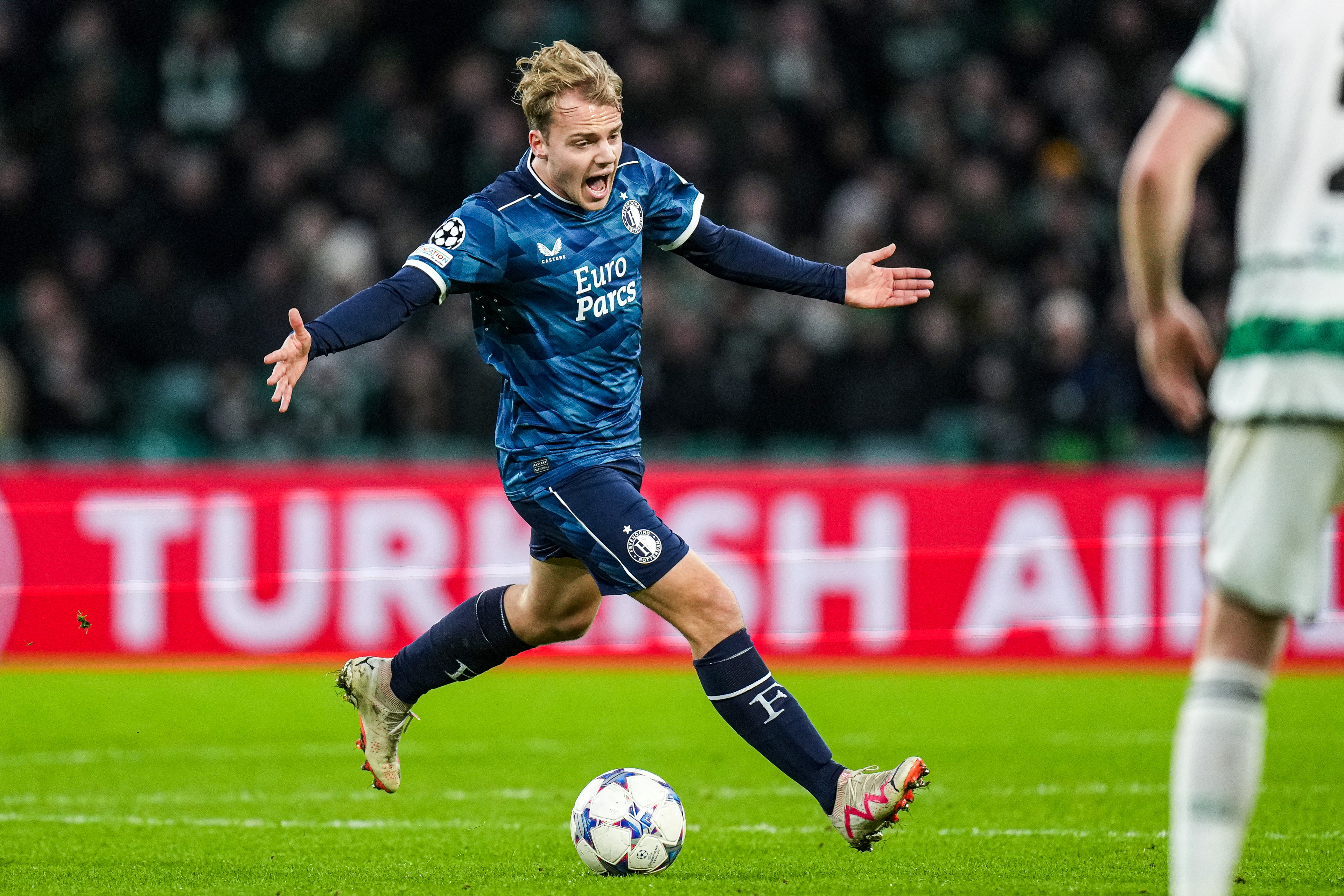 Excelsior zoekt toenadering voor Van den Belt