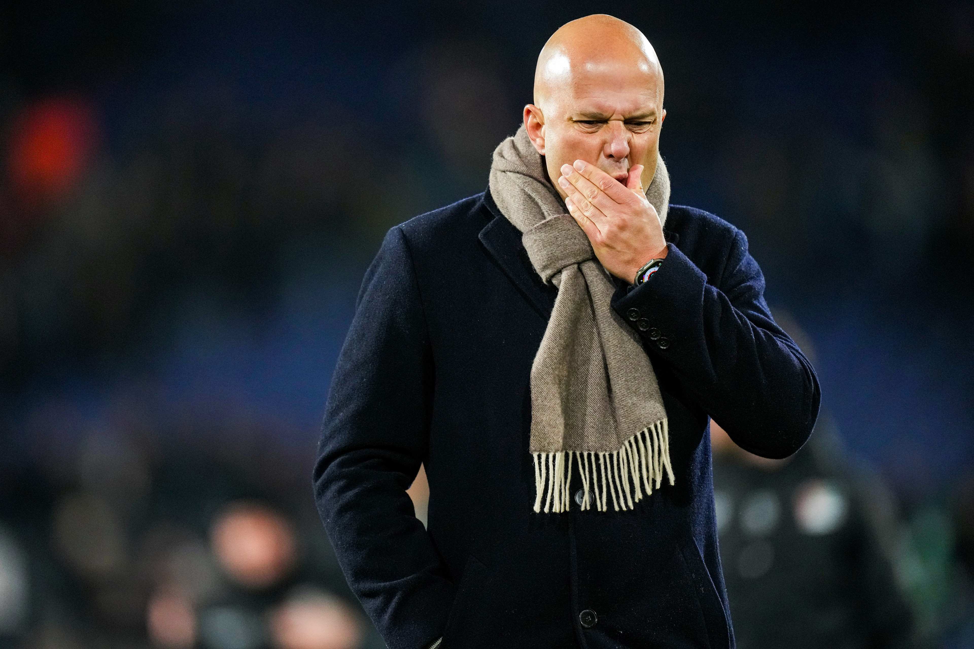 Slot: "Ze hoeven maar naar onze zestien te kijken en het is een goal"