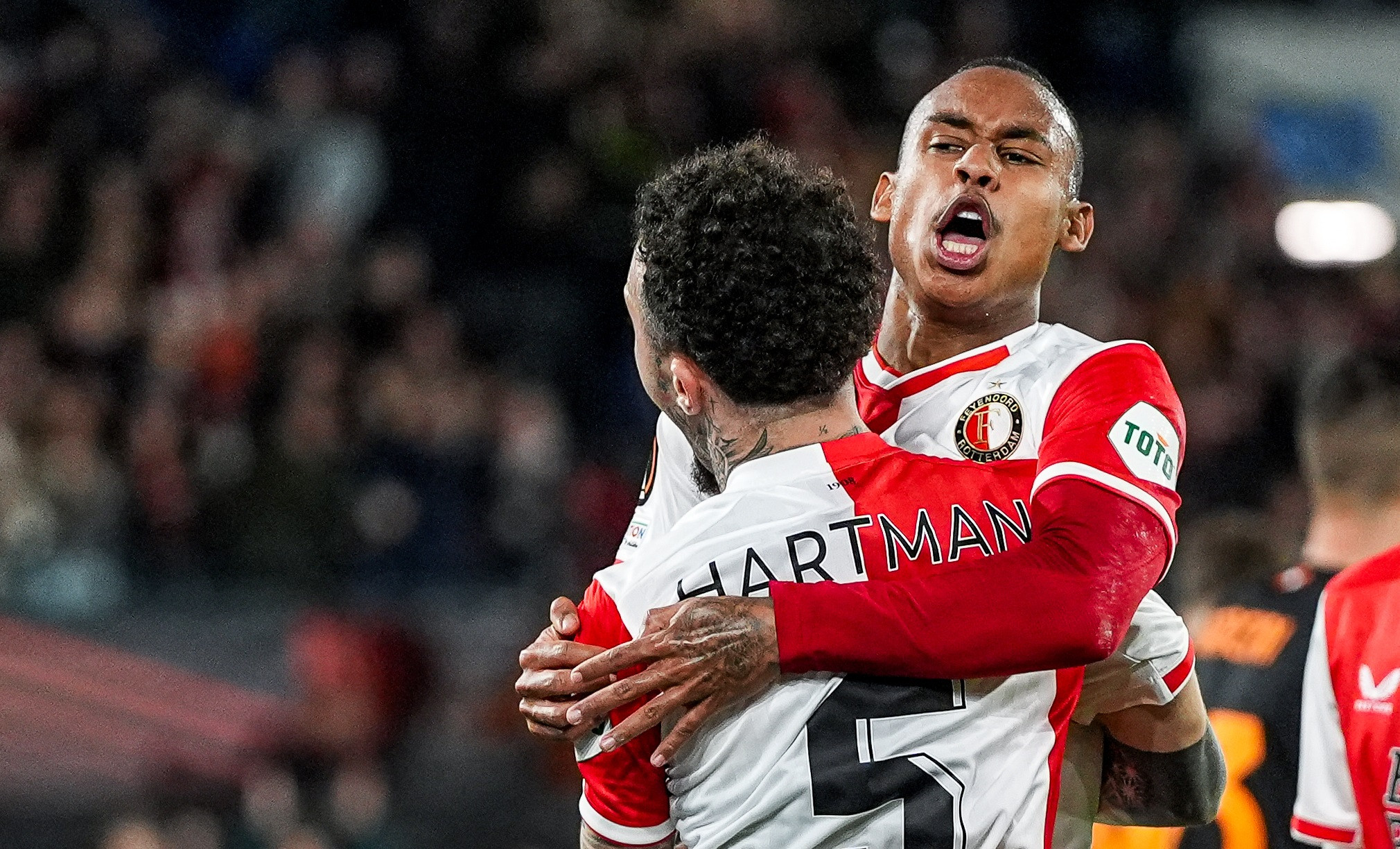Feyenoord reist met 23 spelers af naar Rome