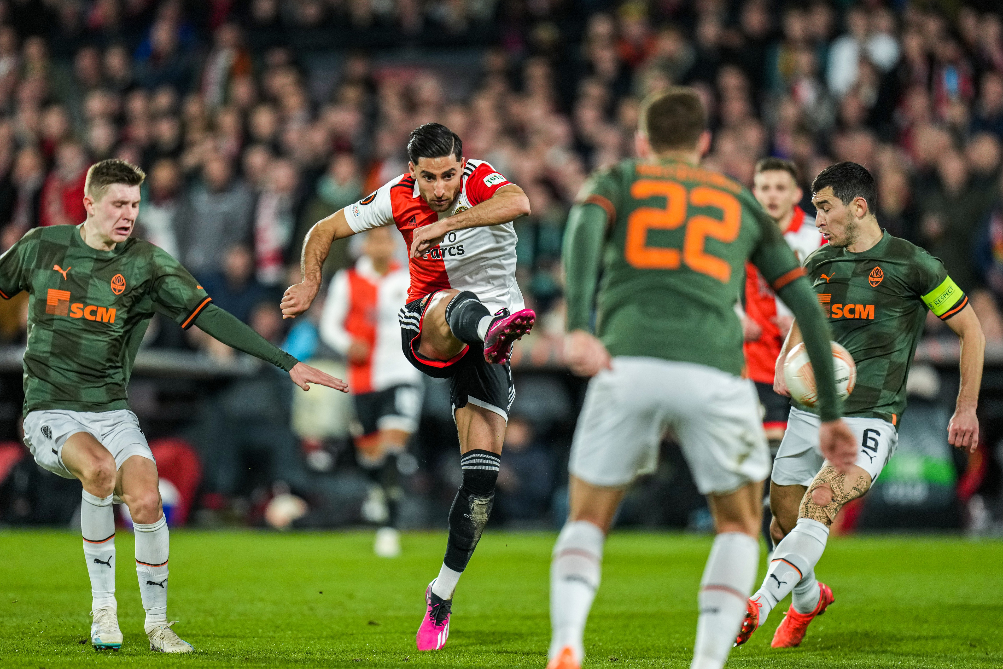 Afsluitende trainingspartij voor Roma-thuis met Jahanbakhsh