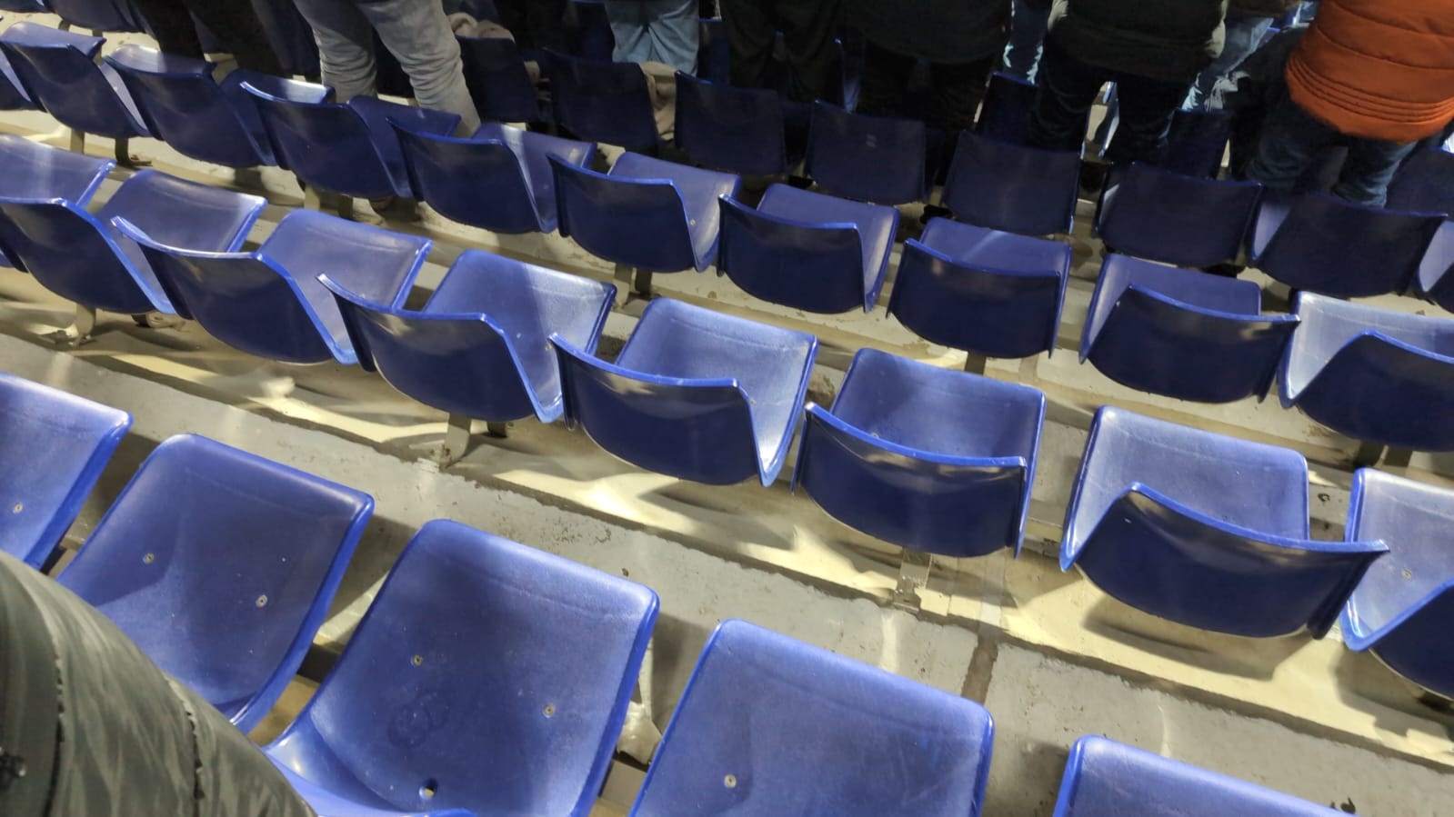 Champions League • Gesloten vakken kost vele tonnen aan inkomsten