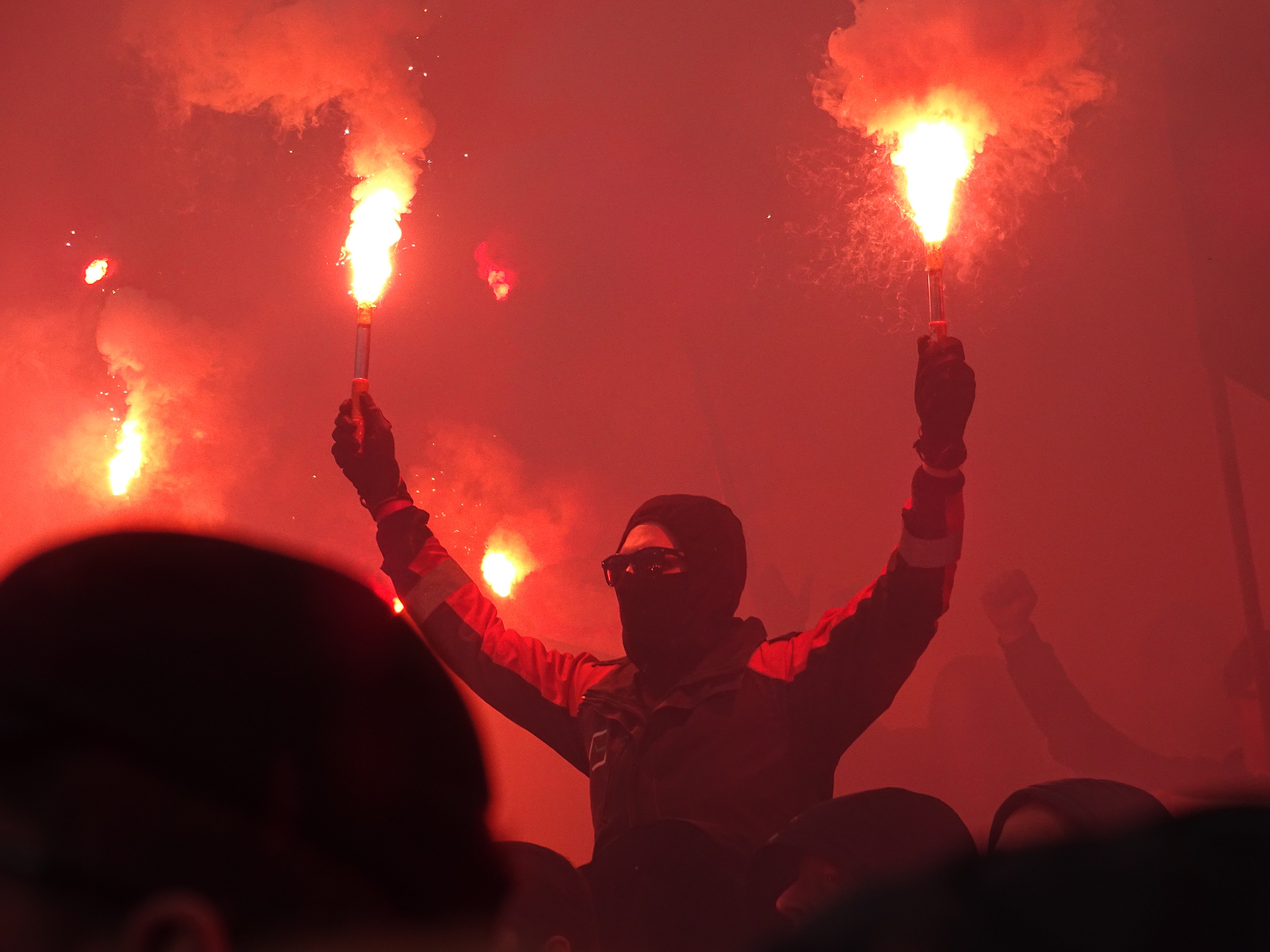 KNVB gaat daders vuurwerk in bekerfinale opsporen