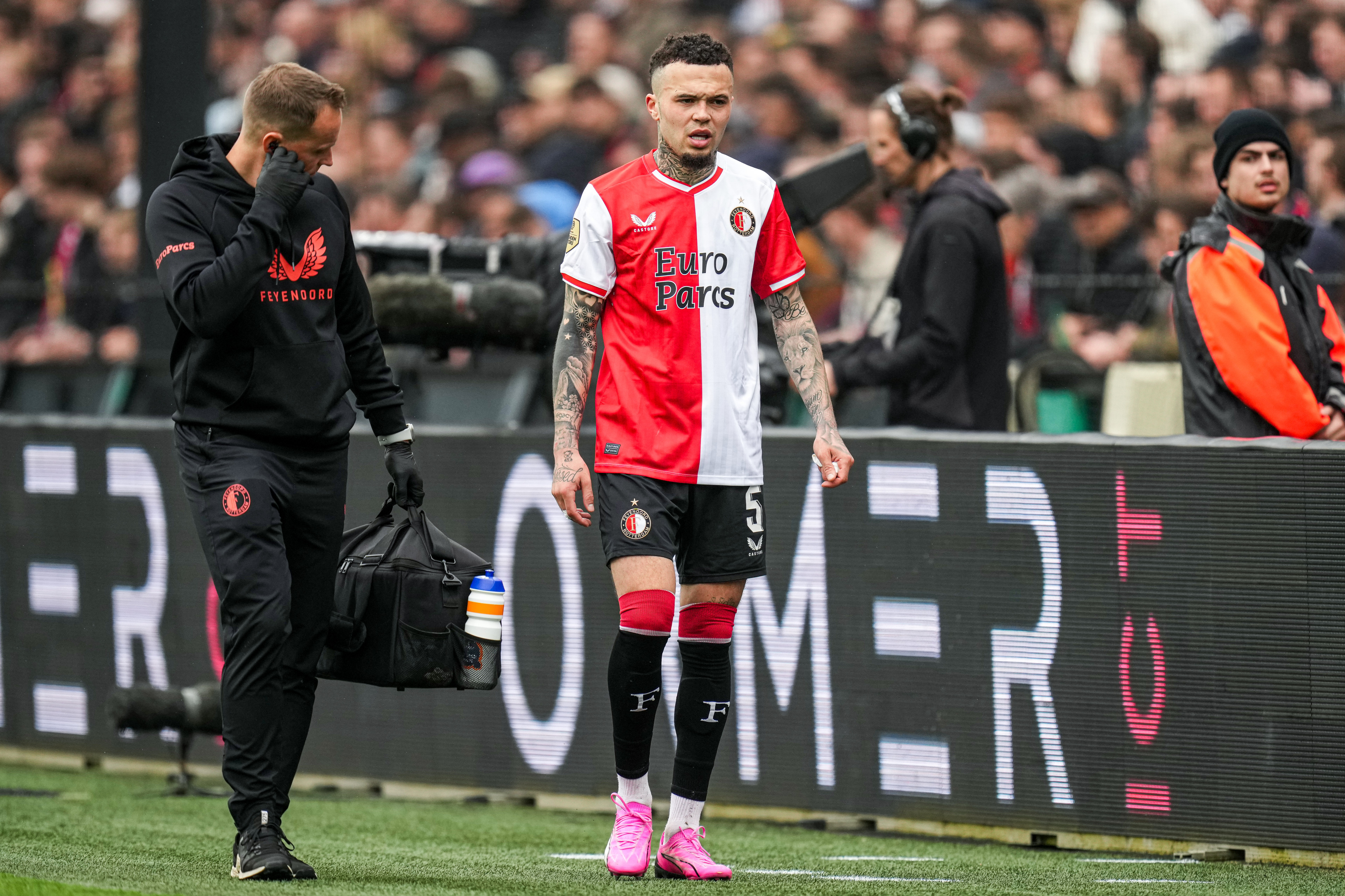 Hartman keert eerder terug van trainingskamp