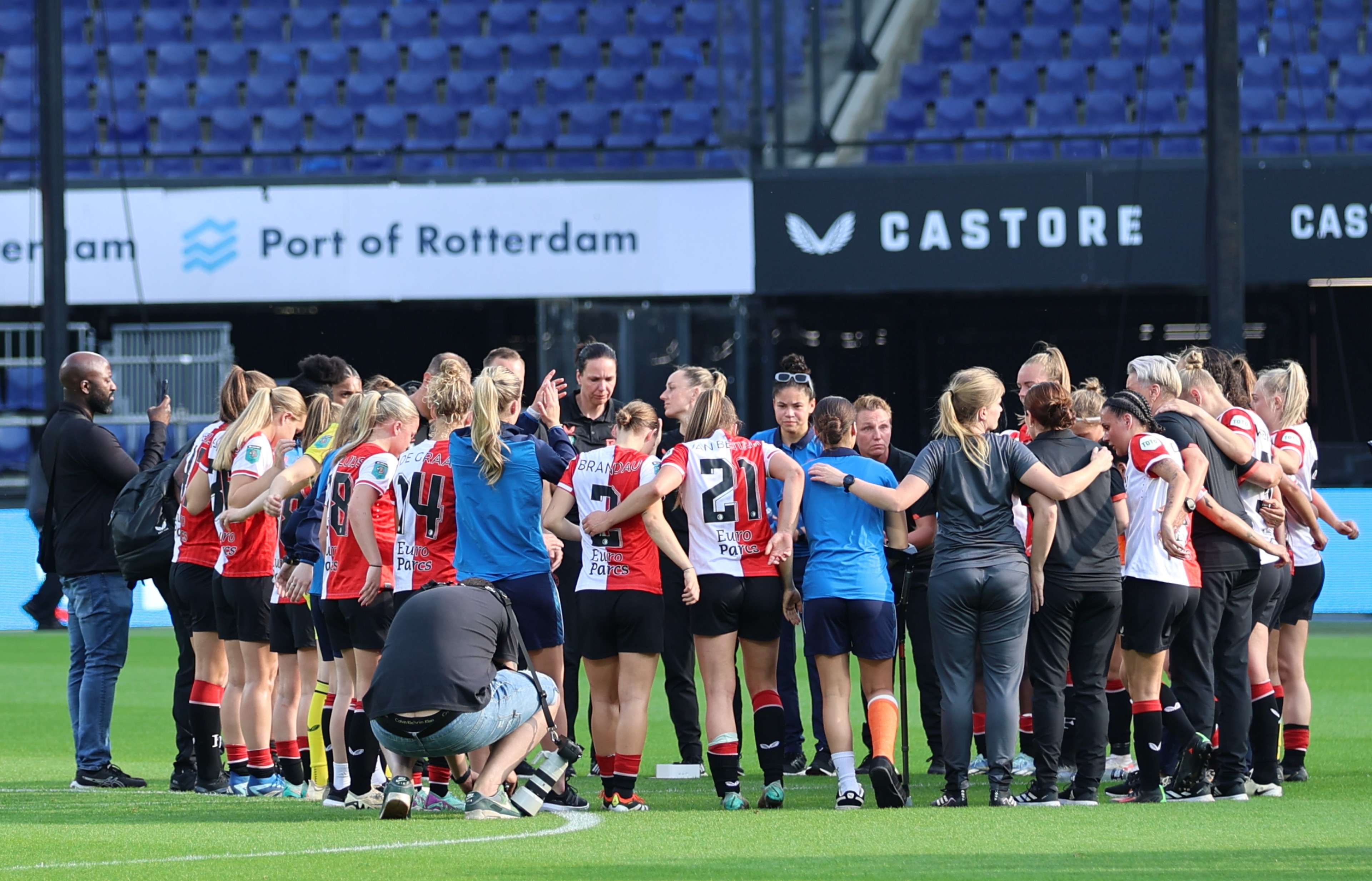 feyenoord-v1-fc-utrecht-v1-1-2-jim-breeman-sports-photography98