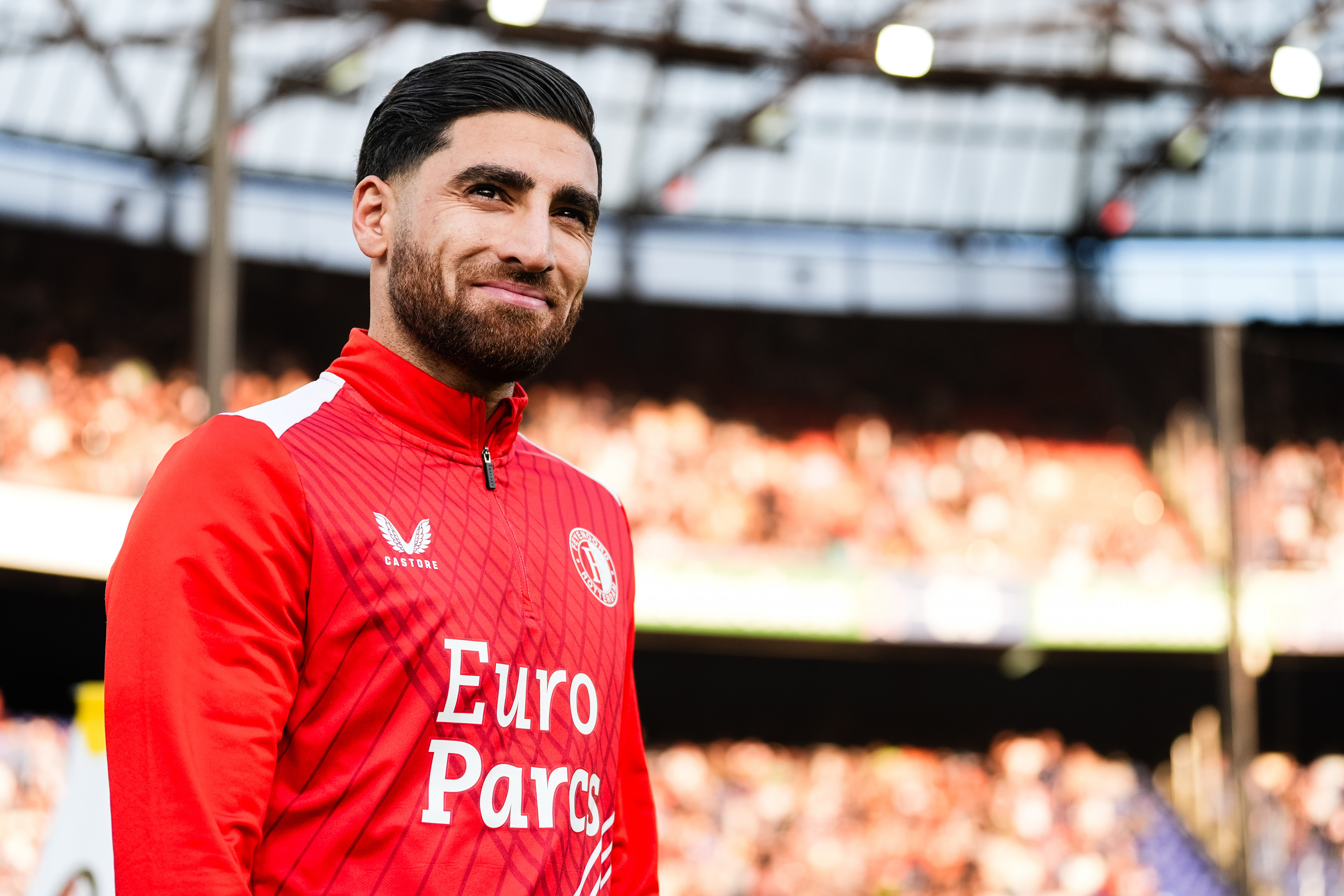 Jahanbakhsh: "Ik ben heel gelukkig dat ik zo’n relatie heb met de fans"