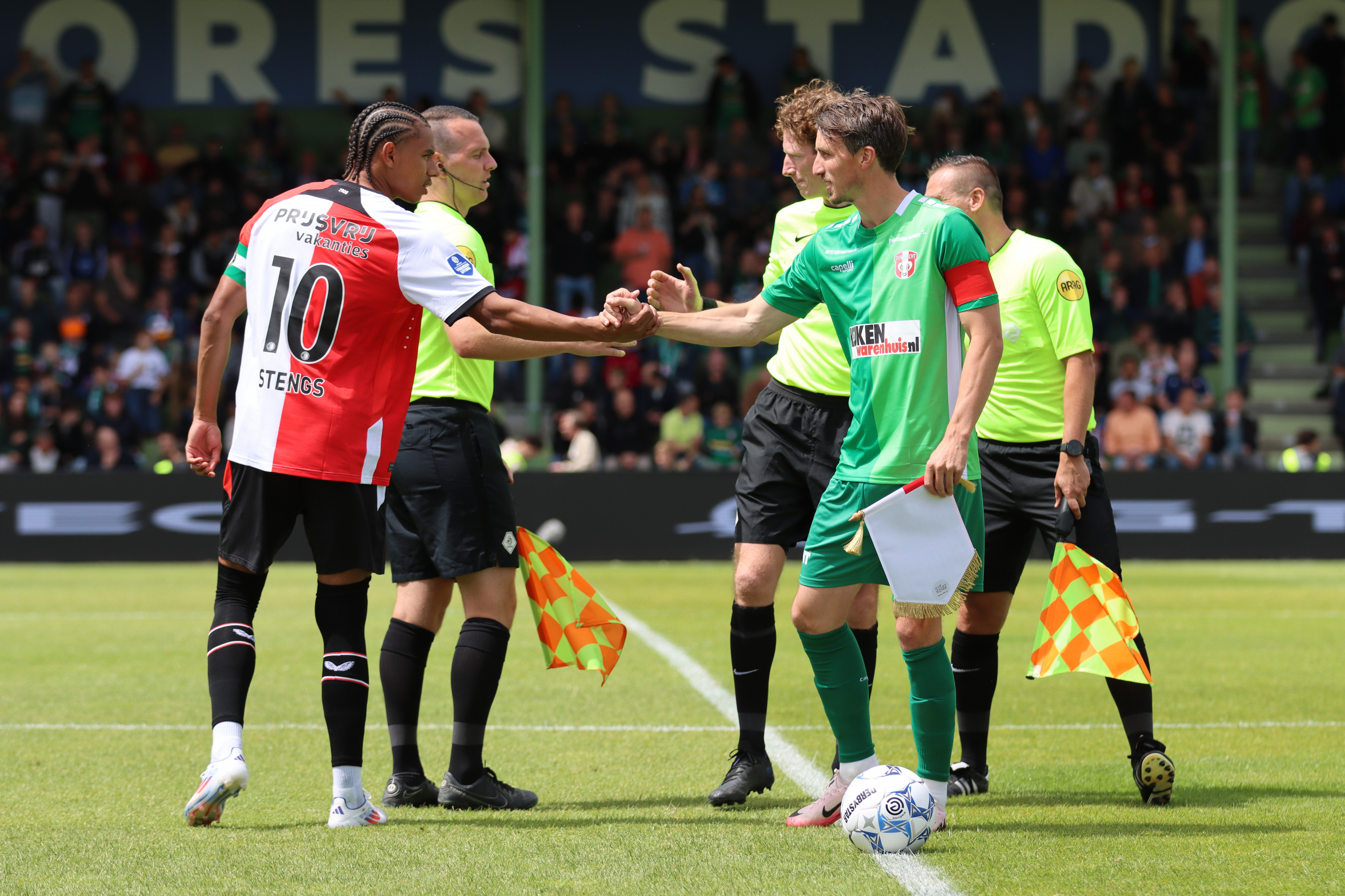 fc-dordrecht-vs-feyenoord-0-4-jim-breeman-sports-photography-295