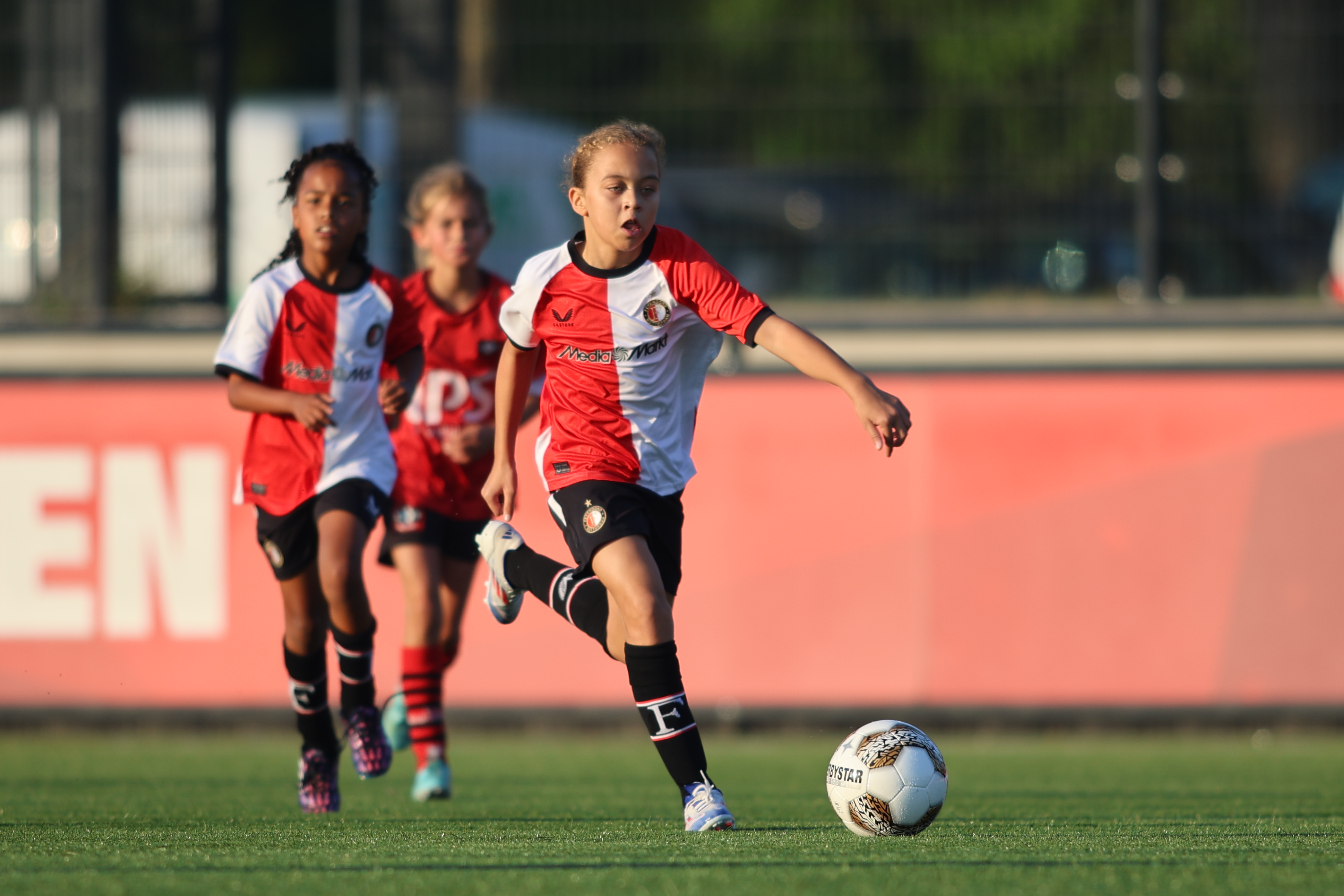 feyenoord-mo11-1-vv-nieuwerkerk-mo11-6-3-jim-breeman-sports-photography-46