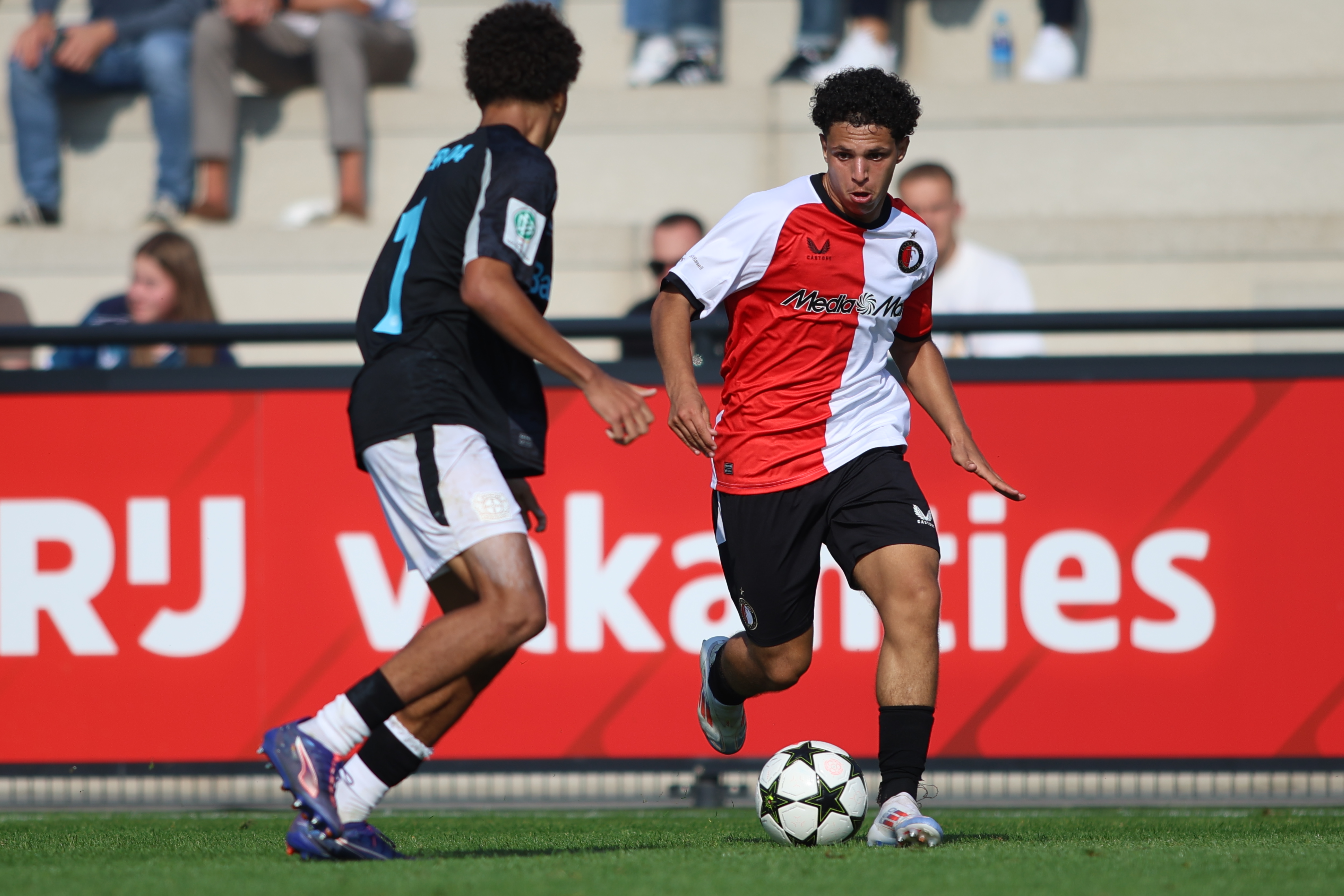 feyenoord-o19-bayer-leverkusen-o19-uefa-youth-league-1-2-jim-breeman-sports-photograpy-199