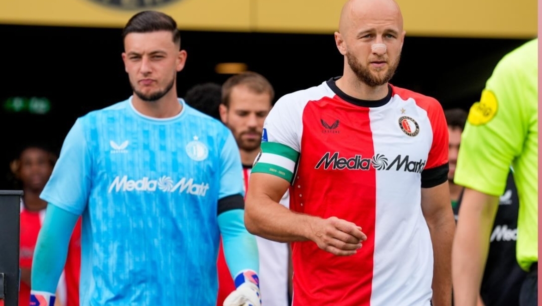 Hoofdmacht Feyenoord wint ruim in oefenwedstrijd tegen O21
