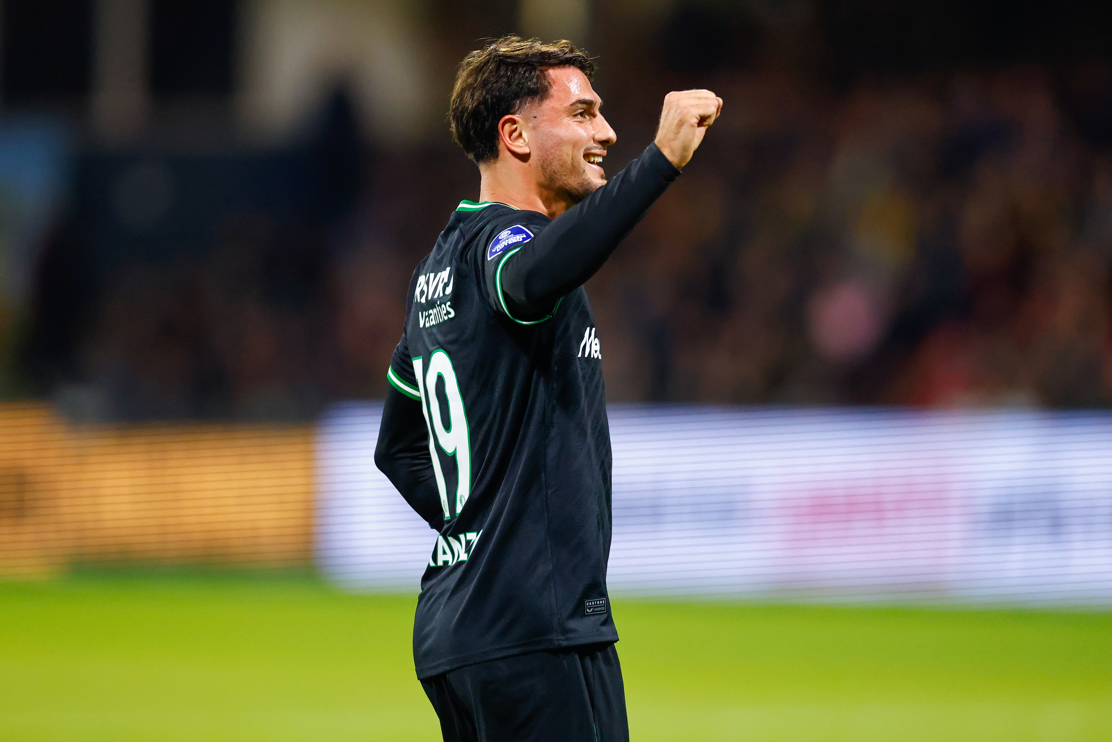 Carranza had weinig moeite met aanpassen: "Hé John, mijn vriend. Ben je gek?"