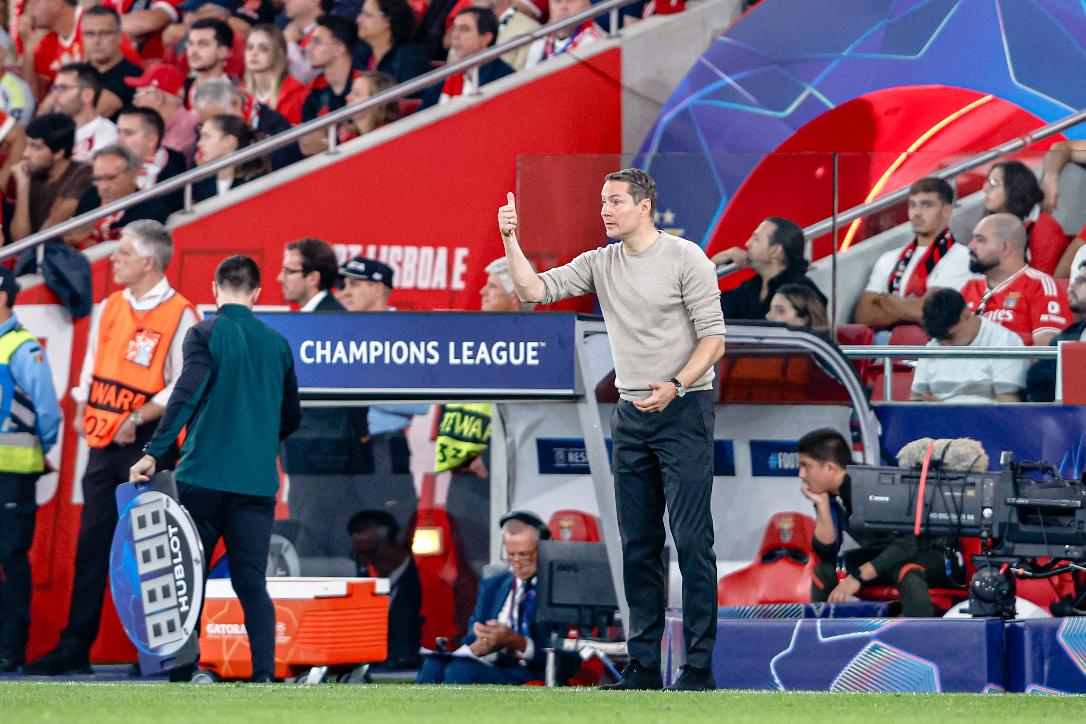 Priske: "Bijlow, Lotomba, Timber en Gimenez kunnen spelen"