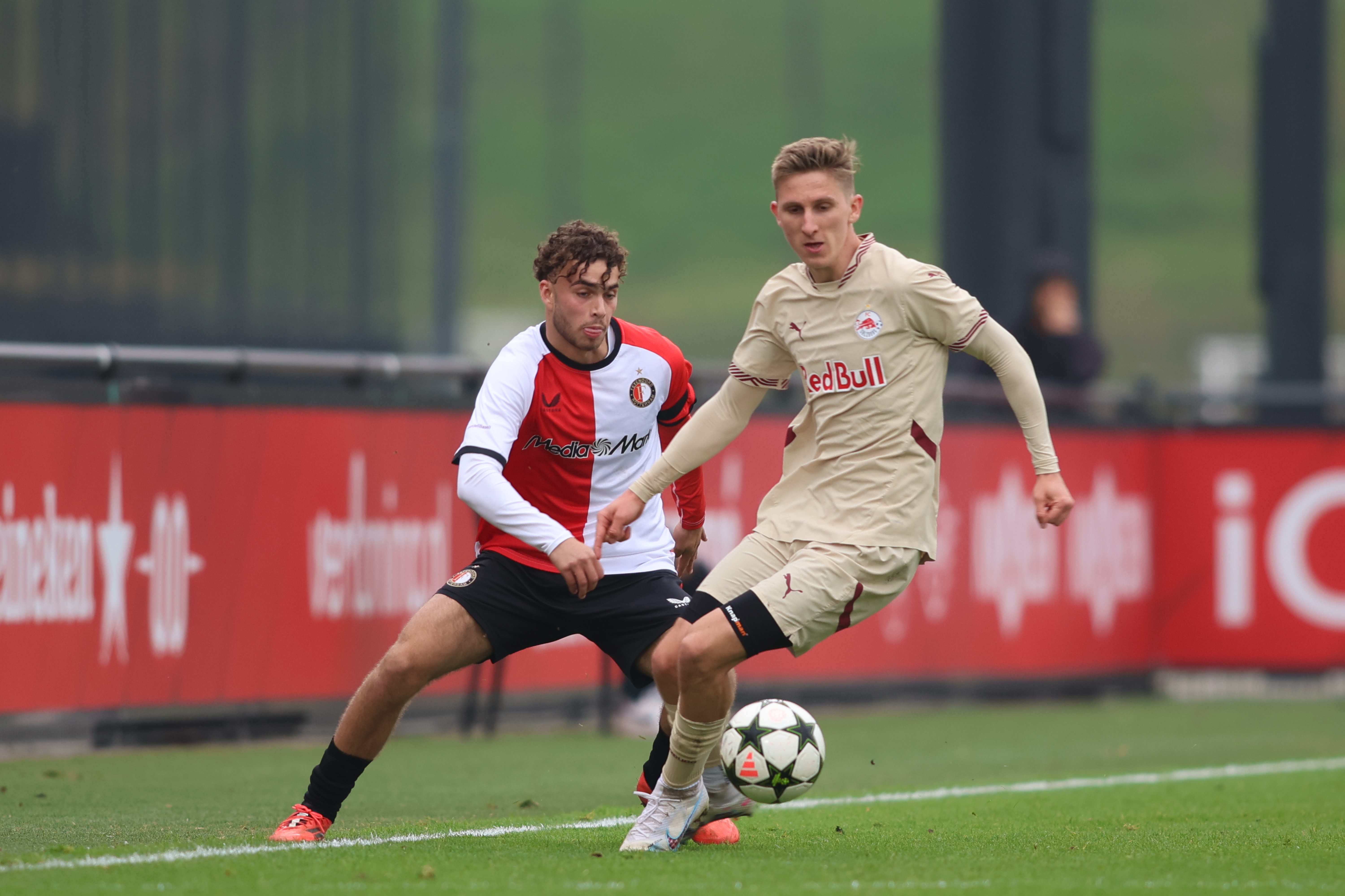 feyenoord-o19-fc-salzburg-o19-2-2-jim-breeman-sports-photography-107