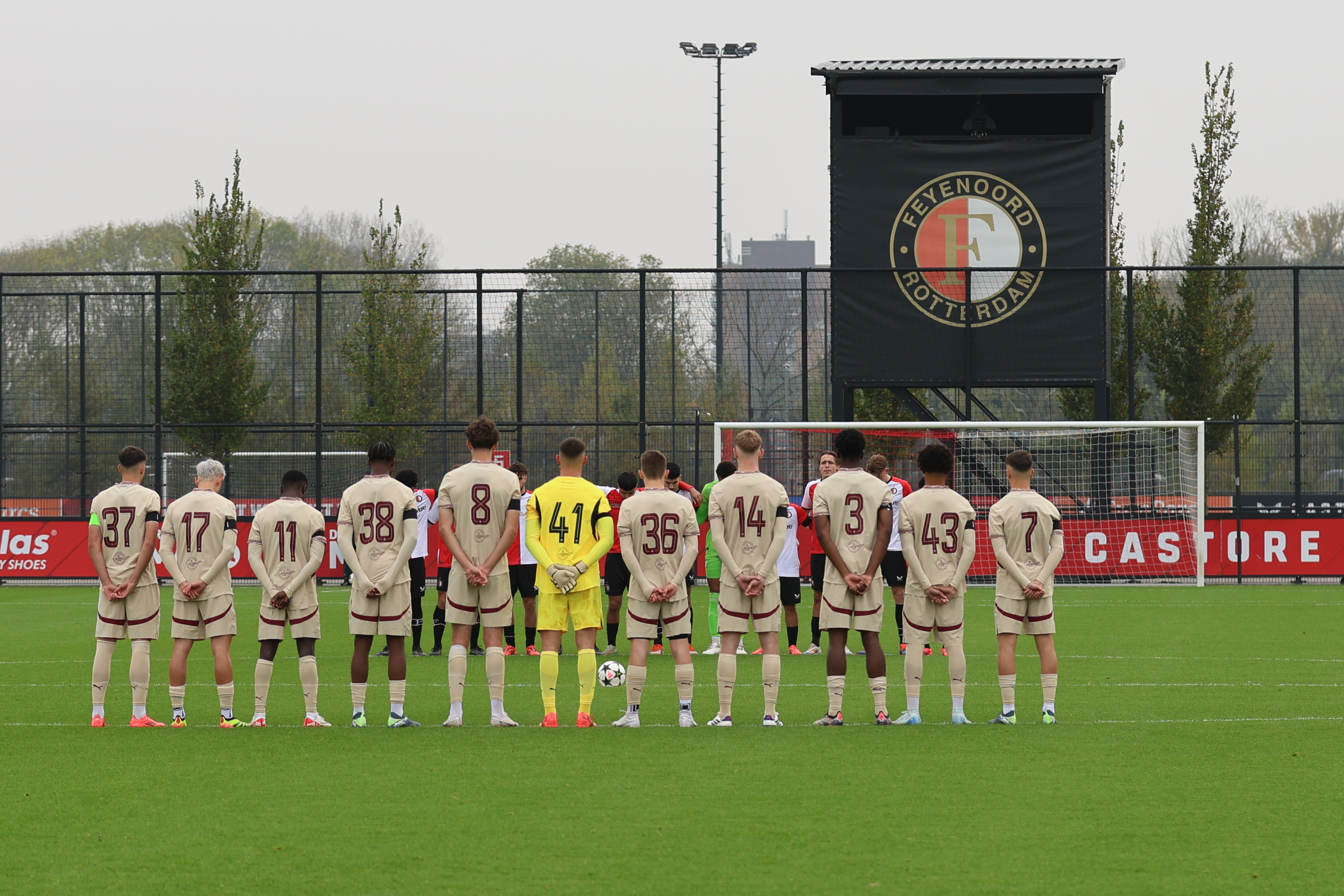 feyenoord-o19-fc-salzburg-o19-2-2-jim-breeman-sports-photography-31